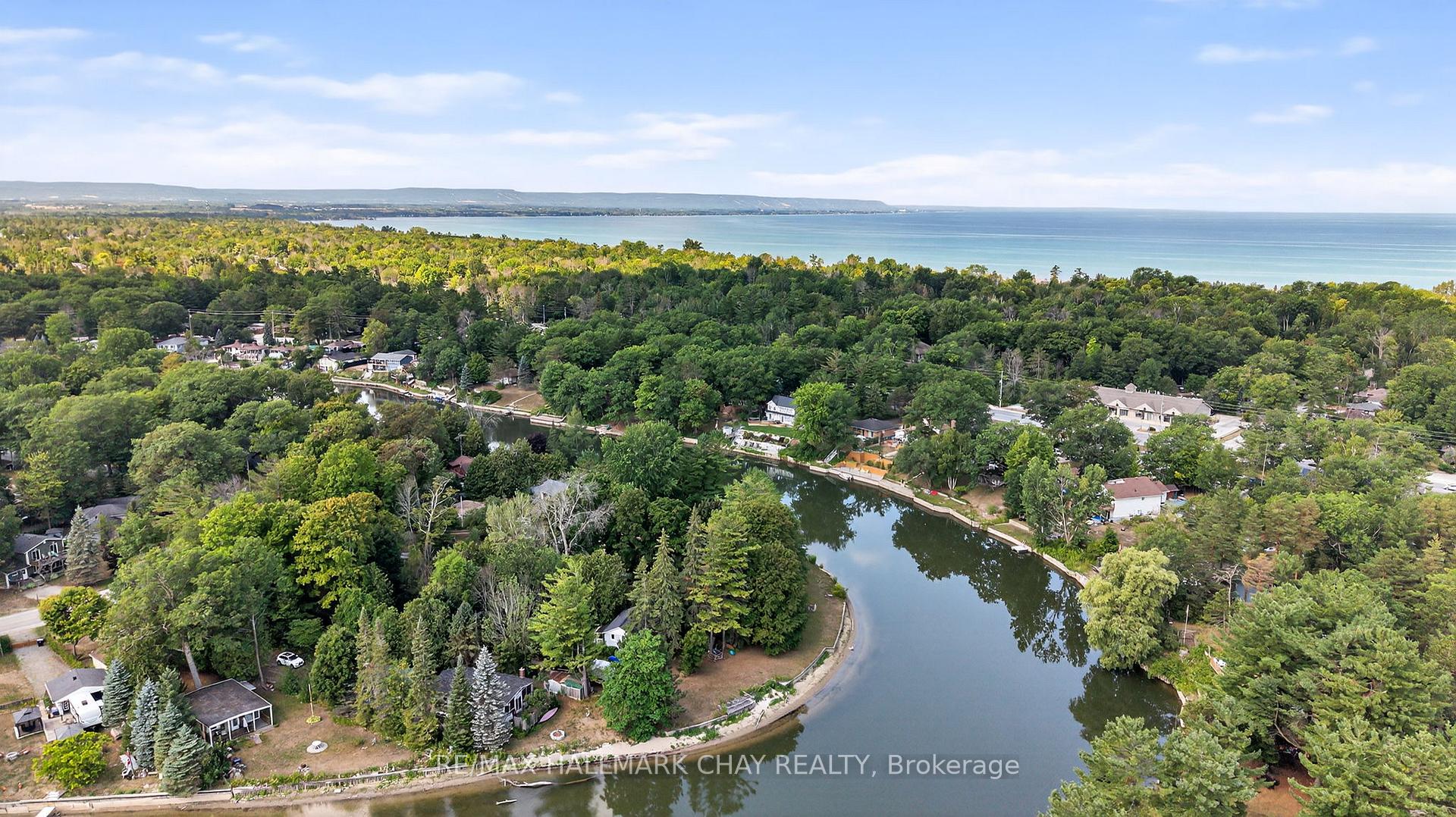 Photo 42 of 566 Oxbow Park Drive, Wasaga Beach — HOMEH
