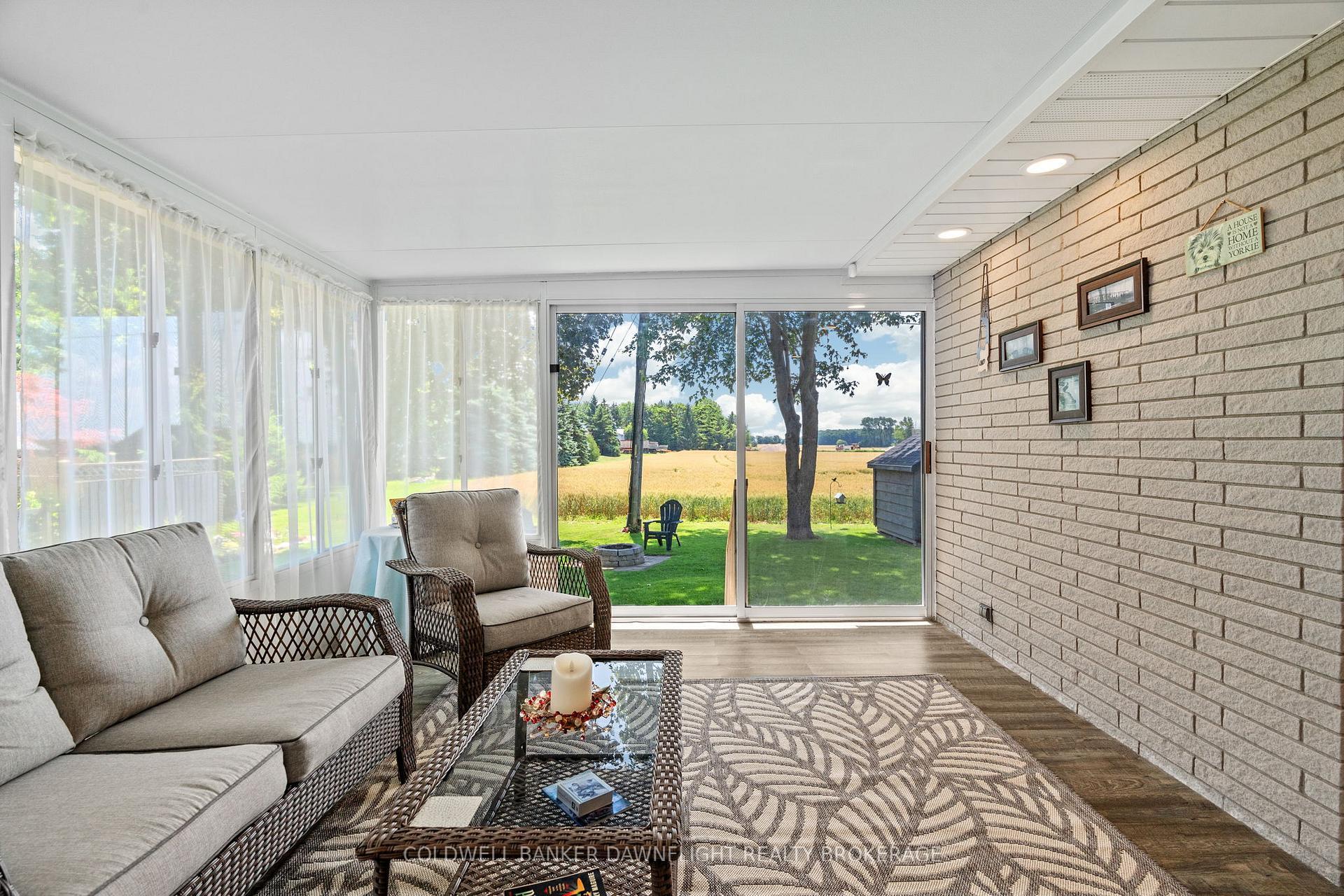 Photo 19 of 21 York Crescent, Bluewater, Hensall — HOMEH