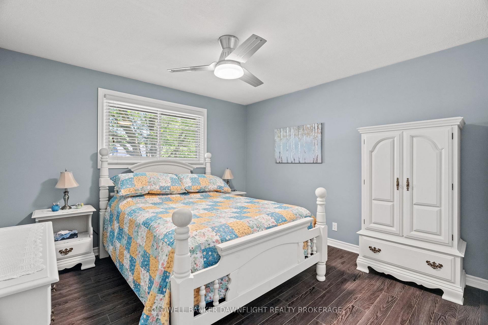 Photo 21 of 21 York Crescent, Bluewater, Hensall — HOMEH