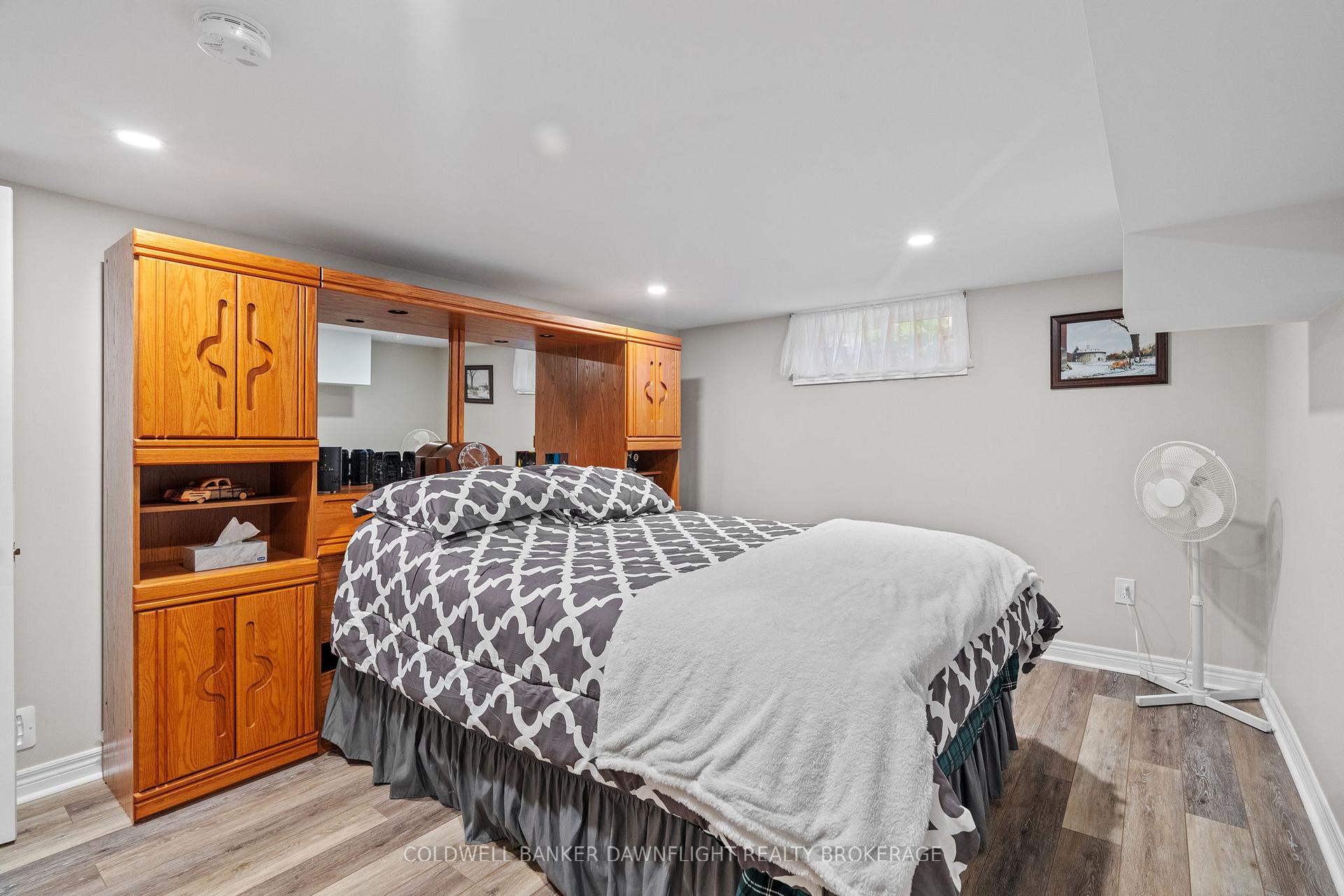 Photo 29 of 21 York Crescent, Bluewater, Hensall — HOMEH