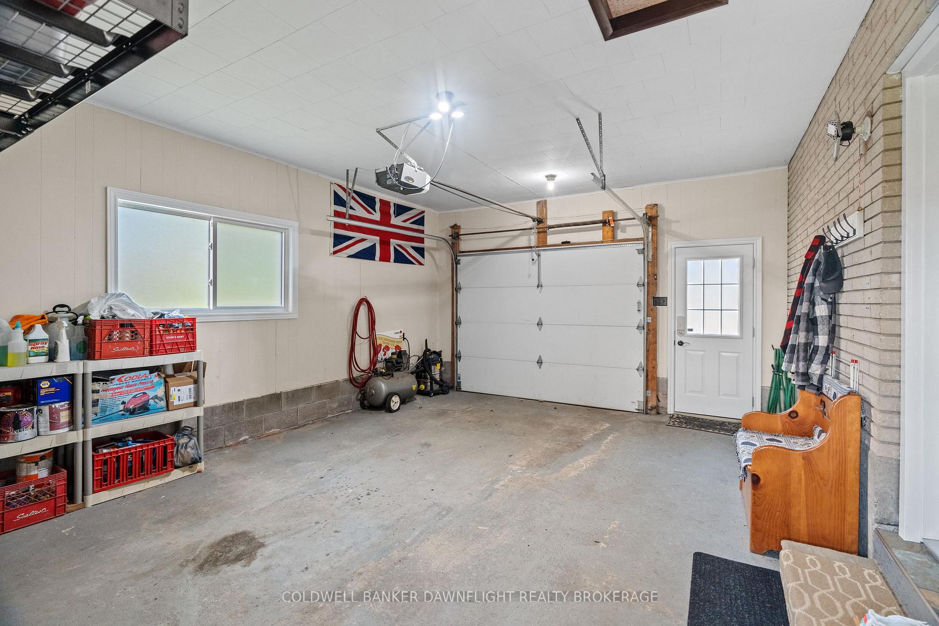 Photo 45 of 21 York Crescent, Bluewater, Hensall — HOMEH