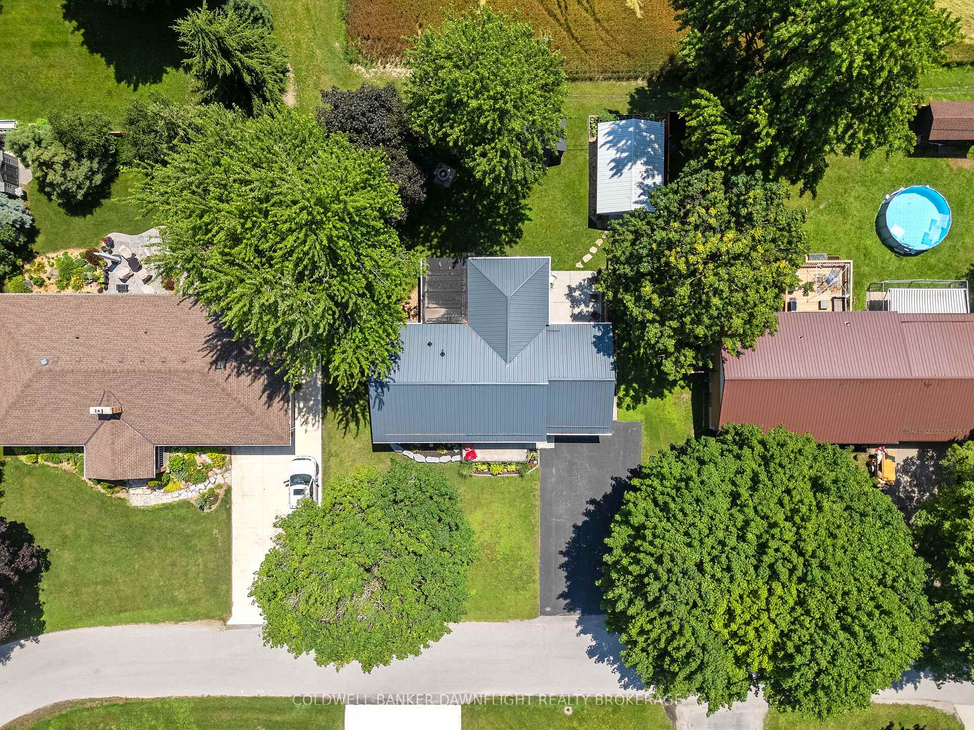Photo 46 of 21 York Crescent, Bluewater, Hensall — HOMEH