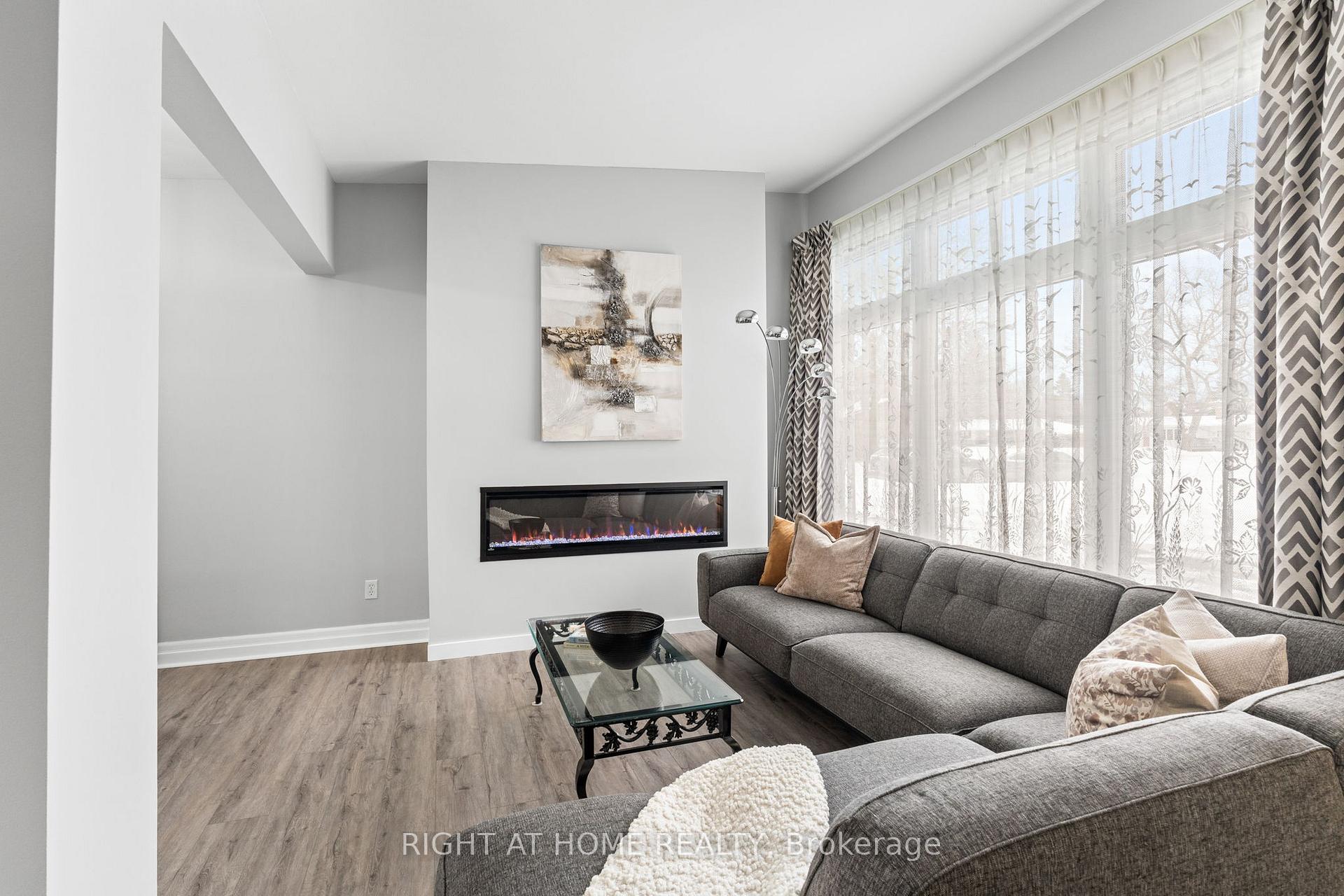 Photo 5 of 27 Thorncliff Place, Ottawa, Lynwood Village — HOMEH