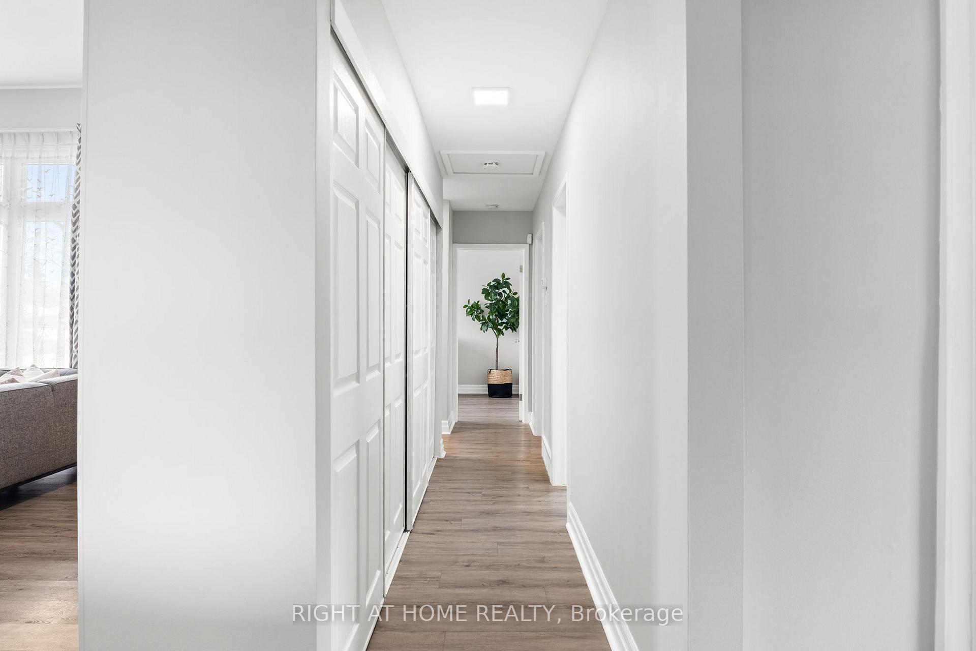 Photo 15 of 27 Thorncliff Place, Ottawa, Lynwood Village — HOMEH