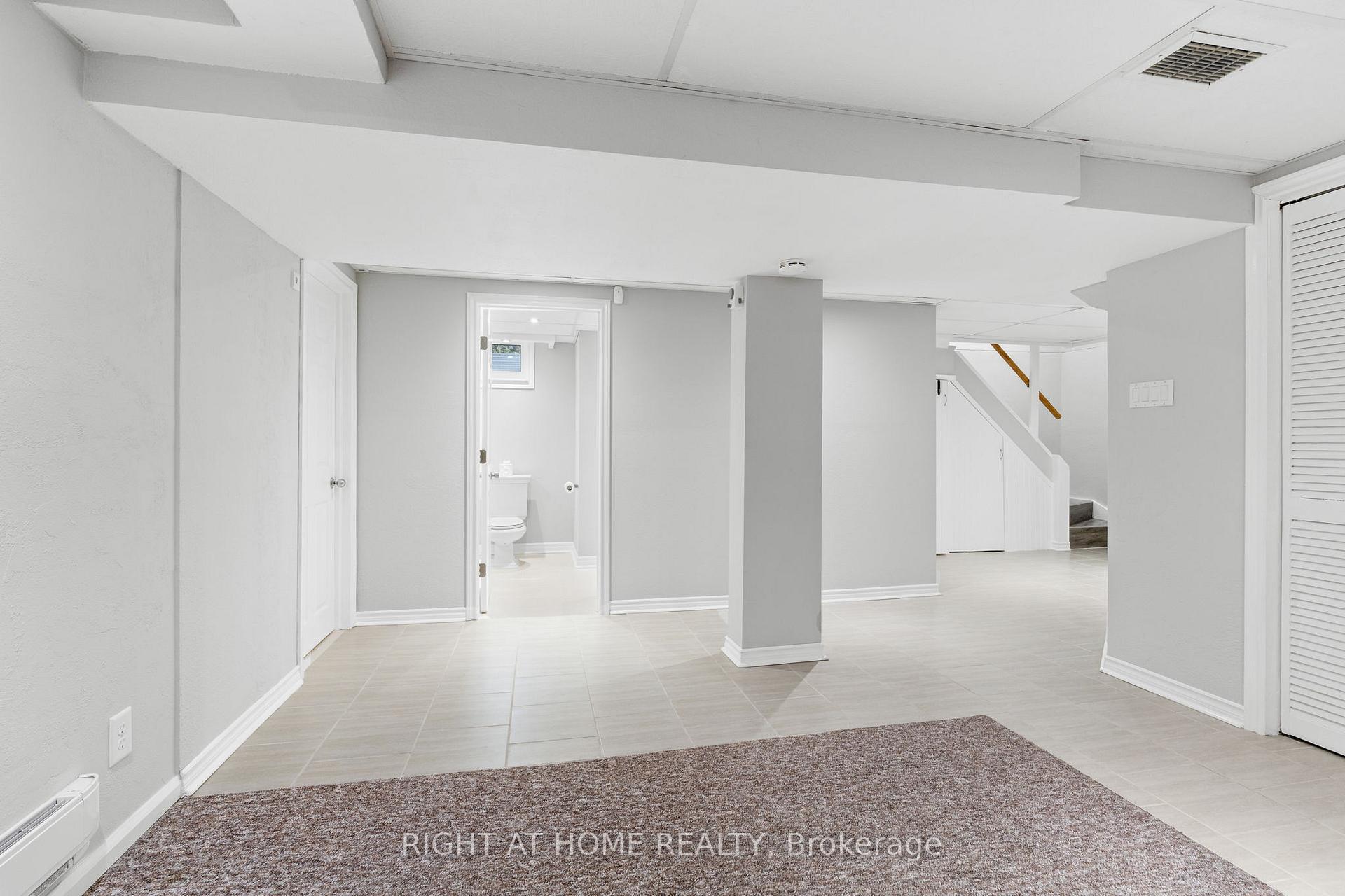 Photo 29 of 27 Thorncliff Place, Ottawa, Lynwood Village — HOMEH