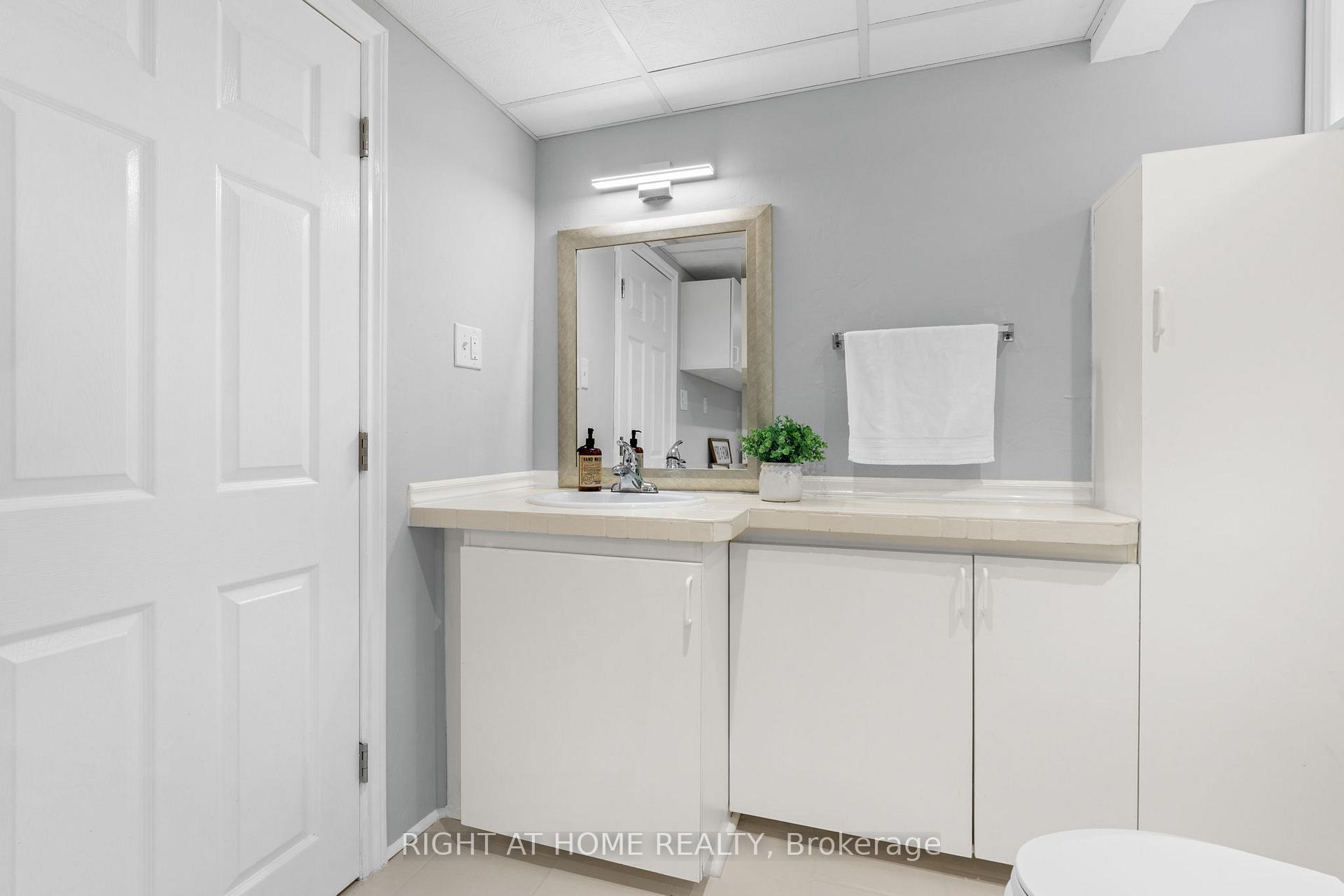 Photo 31 of 27 Thorncliff Place, Ottawa, Lynwood Village — HOMEH