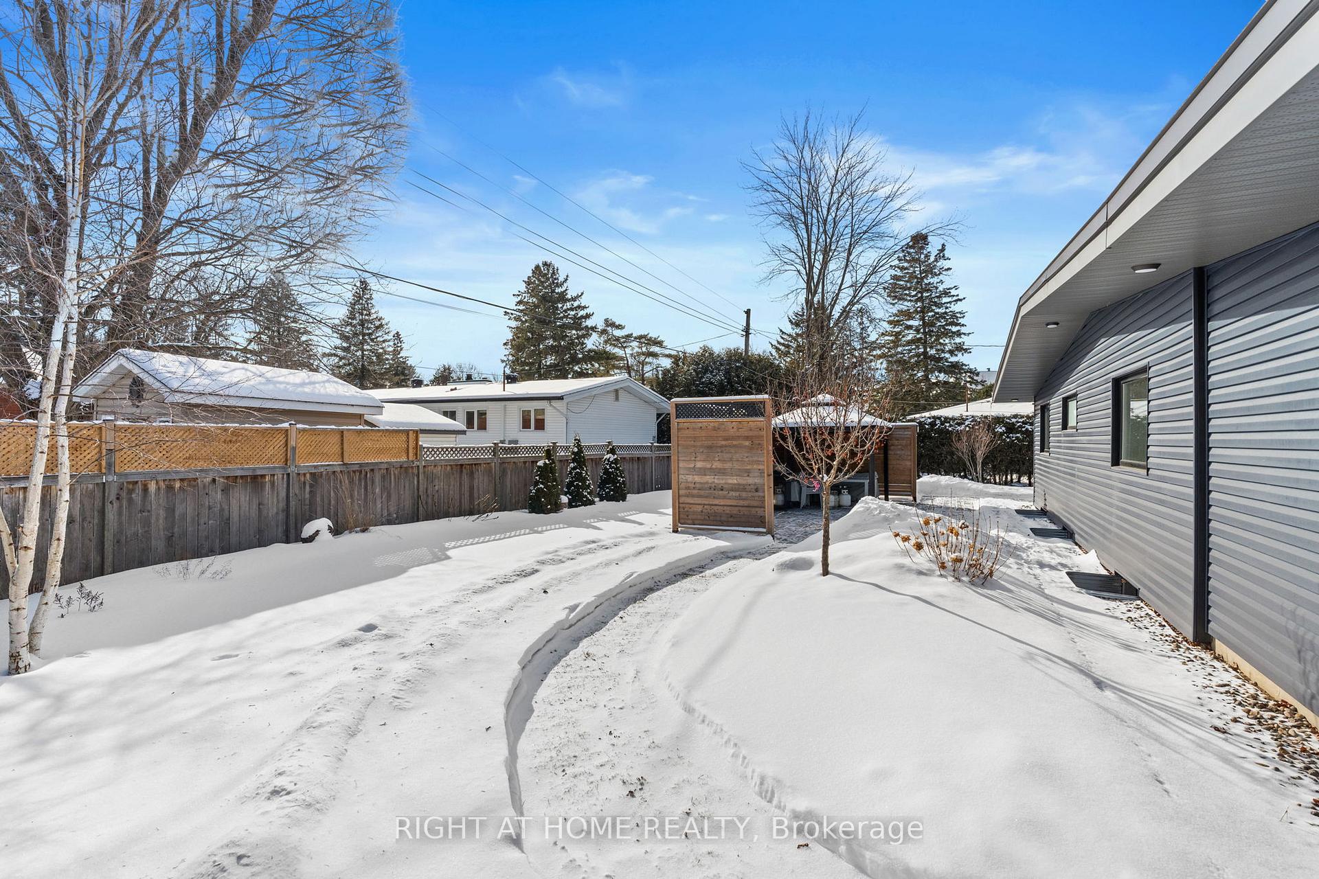 Photo 32 of 27 Thorncliff Place, Ottawa, Lynwood Village — HOMEH