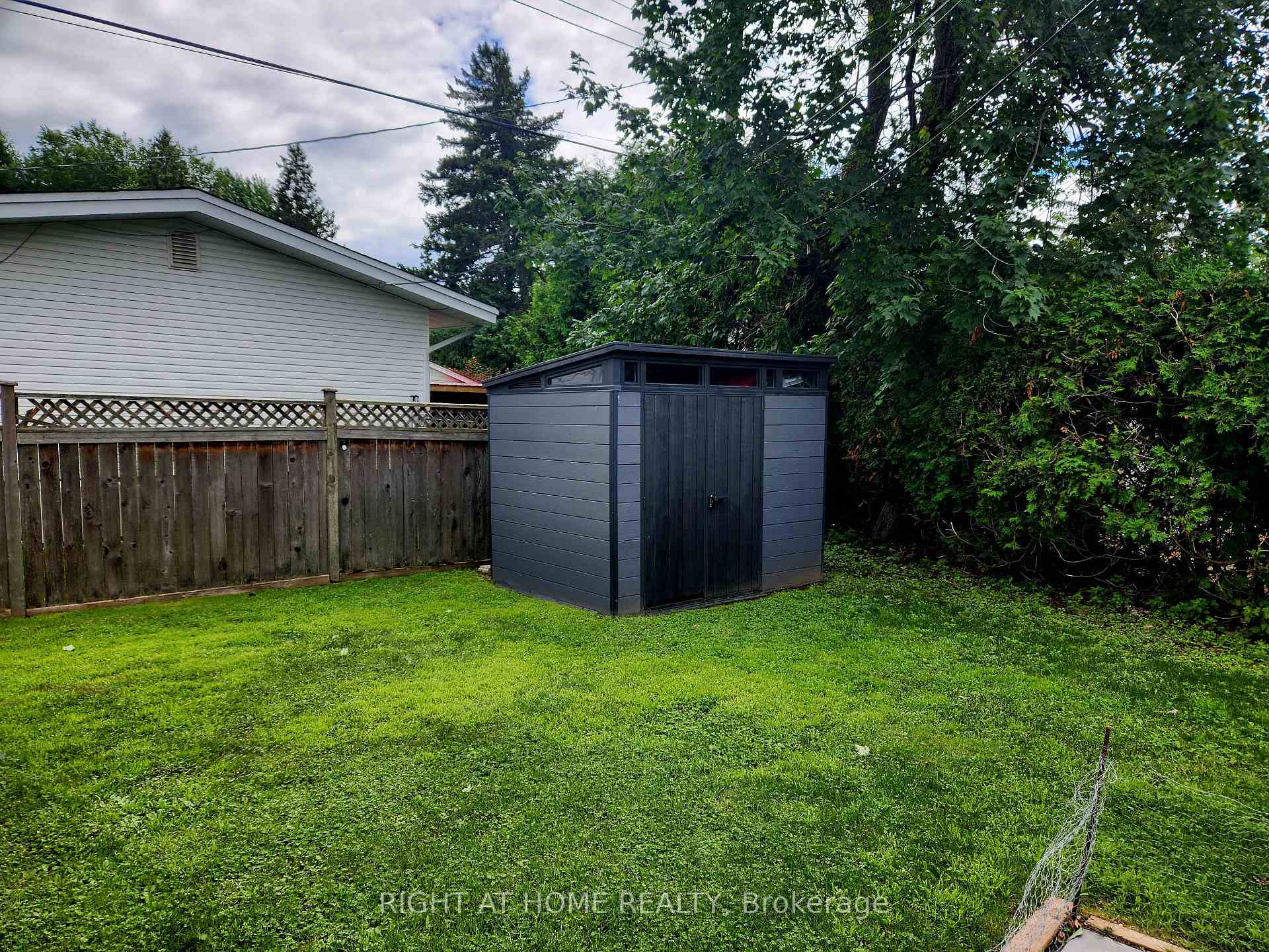 Photo 43 of 27 Thorncliff Place, Ottawa, Lynwood Village — HOMEH