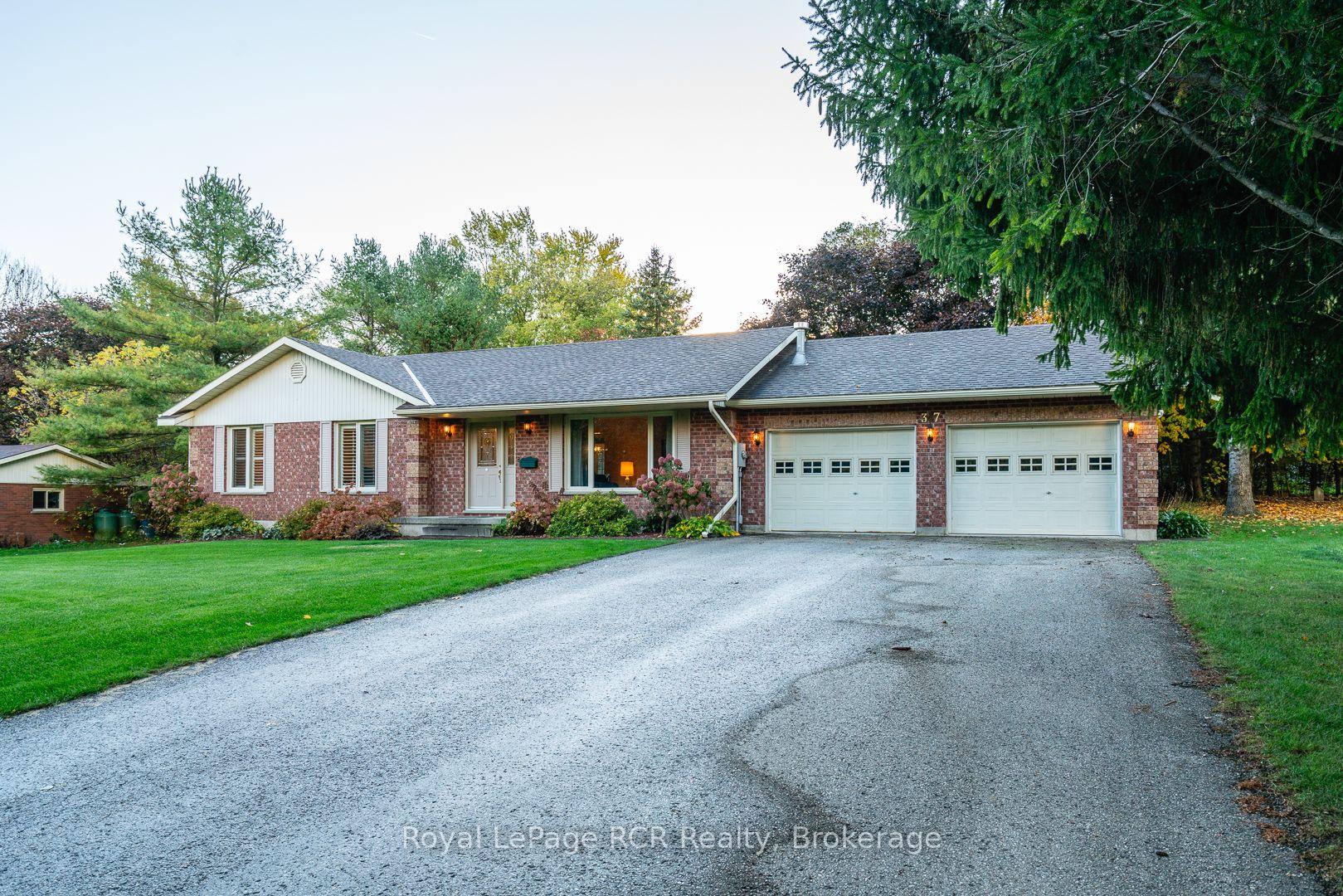 Photo 6 of 347 Augusta Street, West Grey — HOMEH