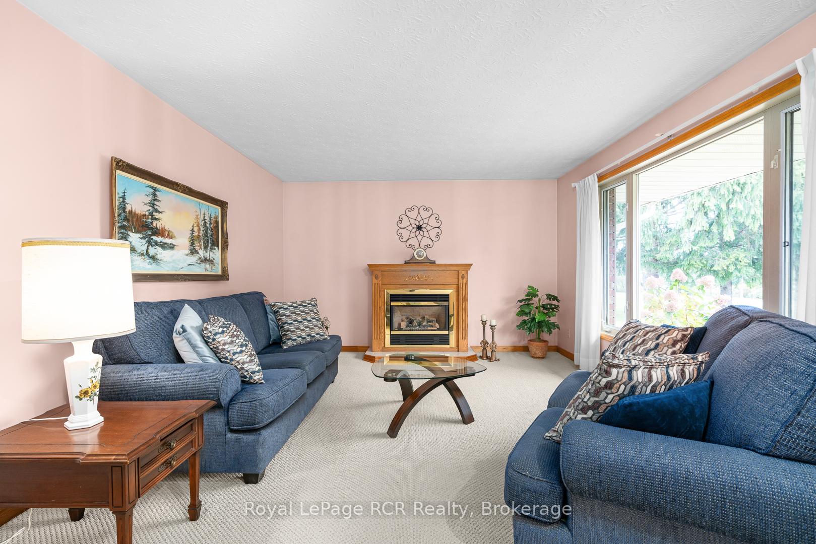 Photo 12 of 347 Augusta Street, West Grey — HOMEH