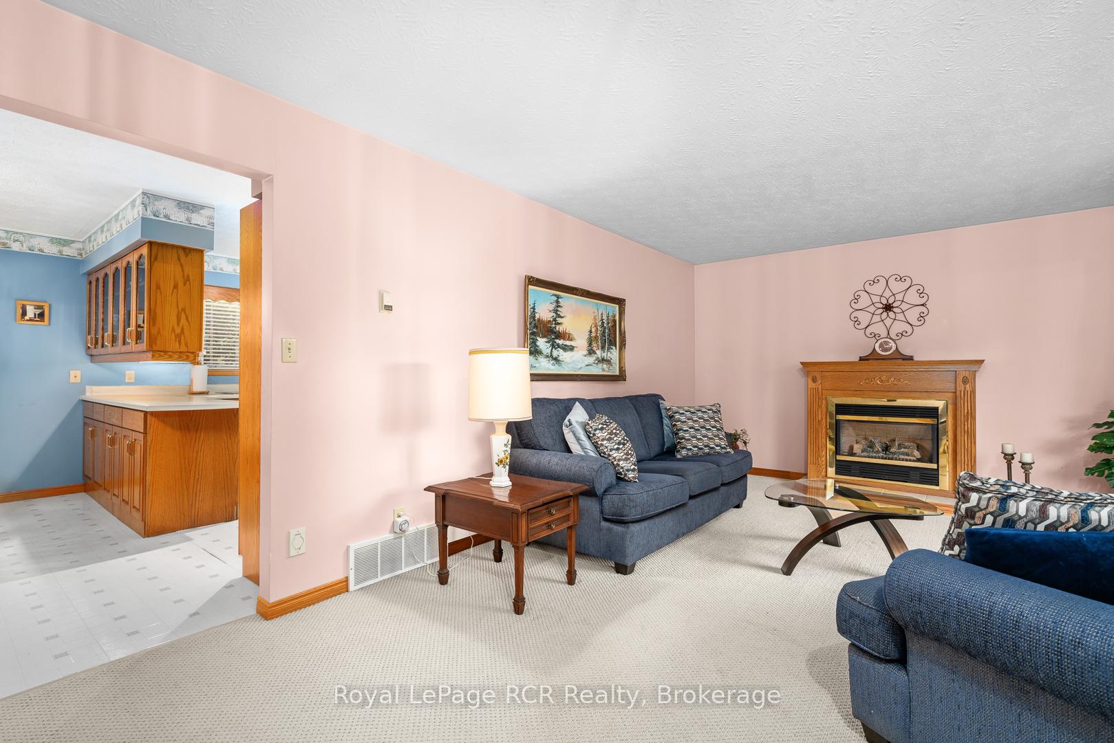 Photo 14 of 347 Augusta Street, West Grey — HOMEH