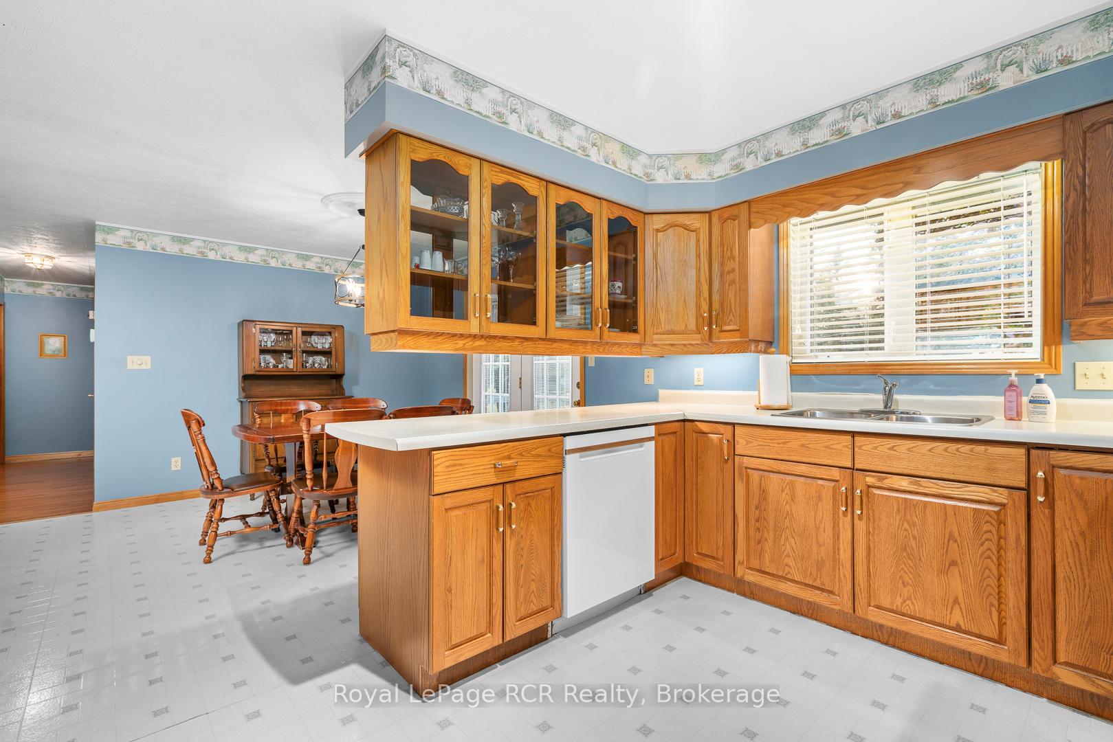 Photo 16 of 347 Augusta Street, West Grey — HOMEH