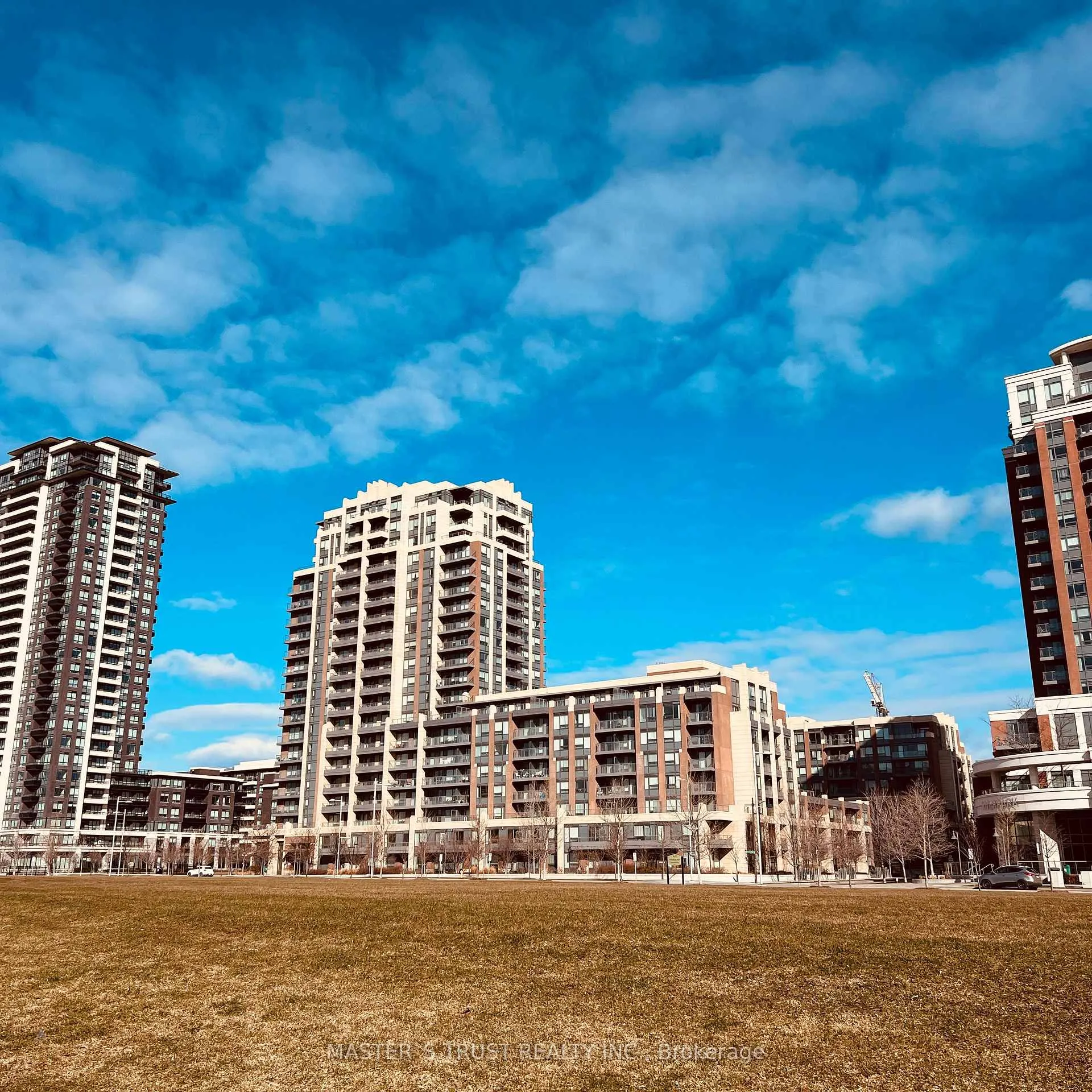 Photo 1 of Unit 326, 28 Uptown Drive E, Markham, Unionville — HOMEH