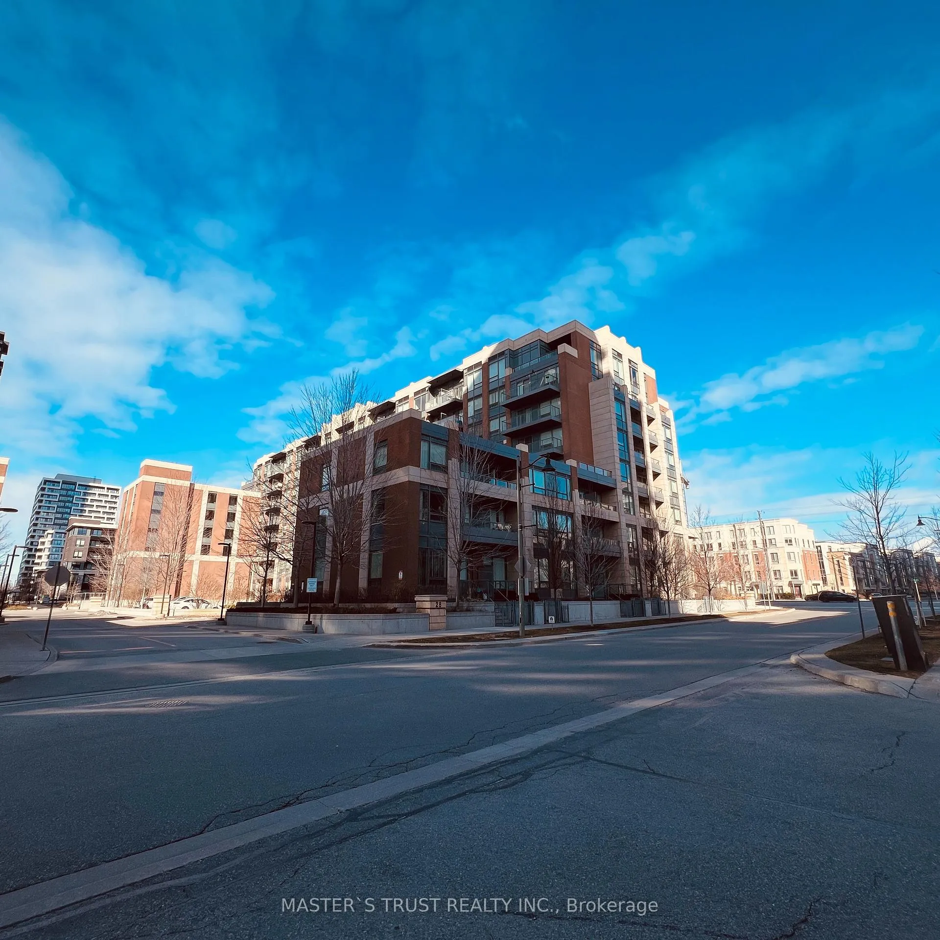 Photo 3 of Unit 326, 28 Uptown Drive E, Markham, Unionville — HOMEH