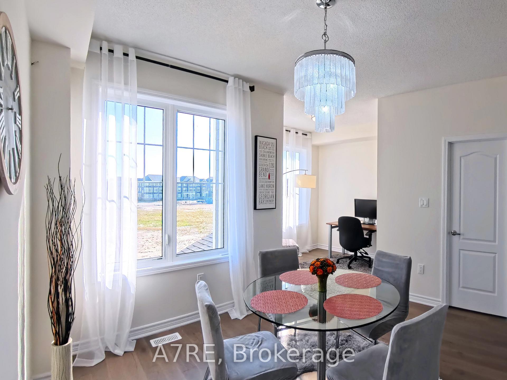 Photo 10 of 27 Sama Way, Wasaga Beach — HOMEH