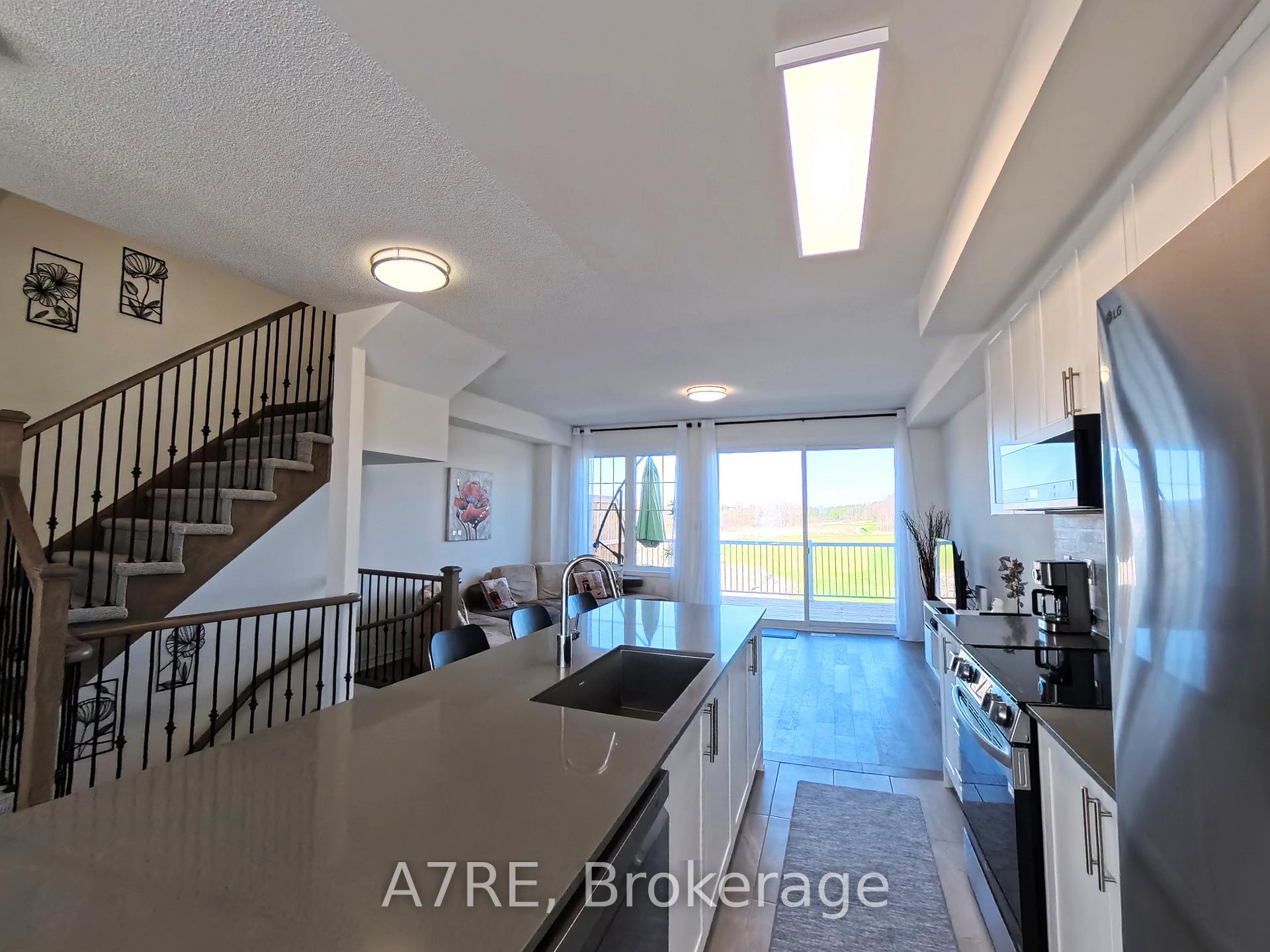 Photo 18 of 27 Sama Way, Wasaga Beach — HOMEH