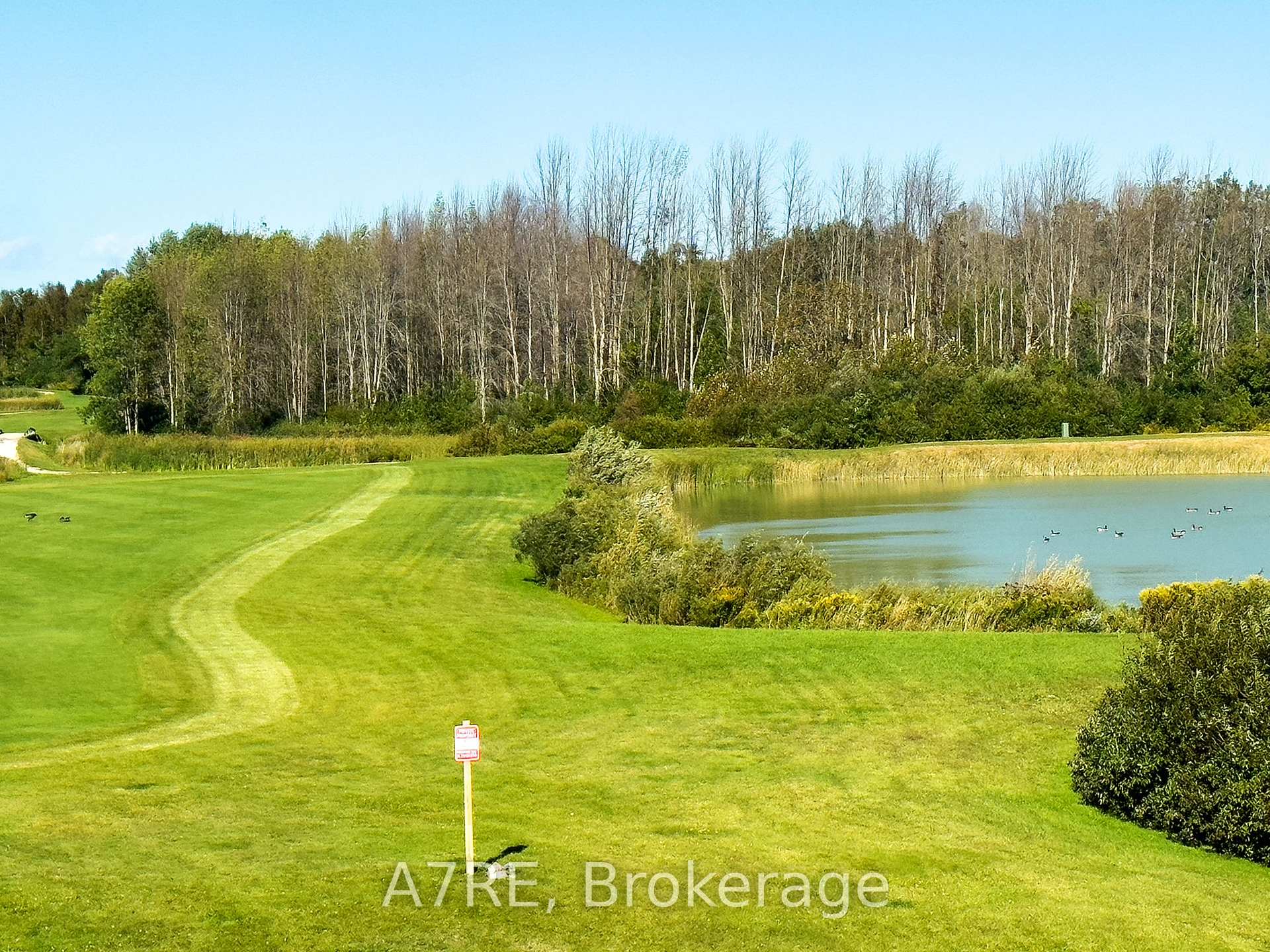 Photo 30 of 27 Sama Way, Wasaga Beach — HOMEH