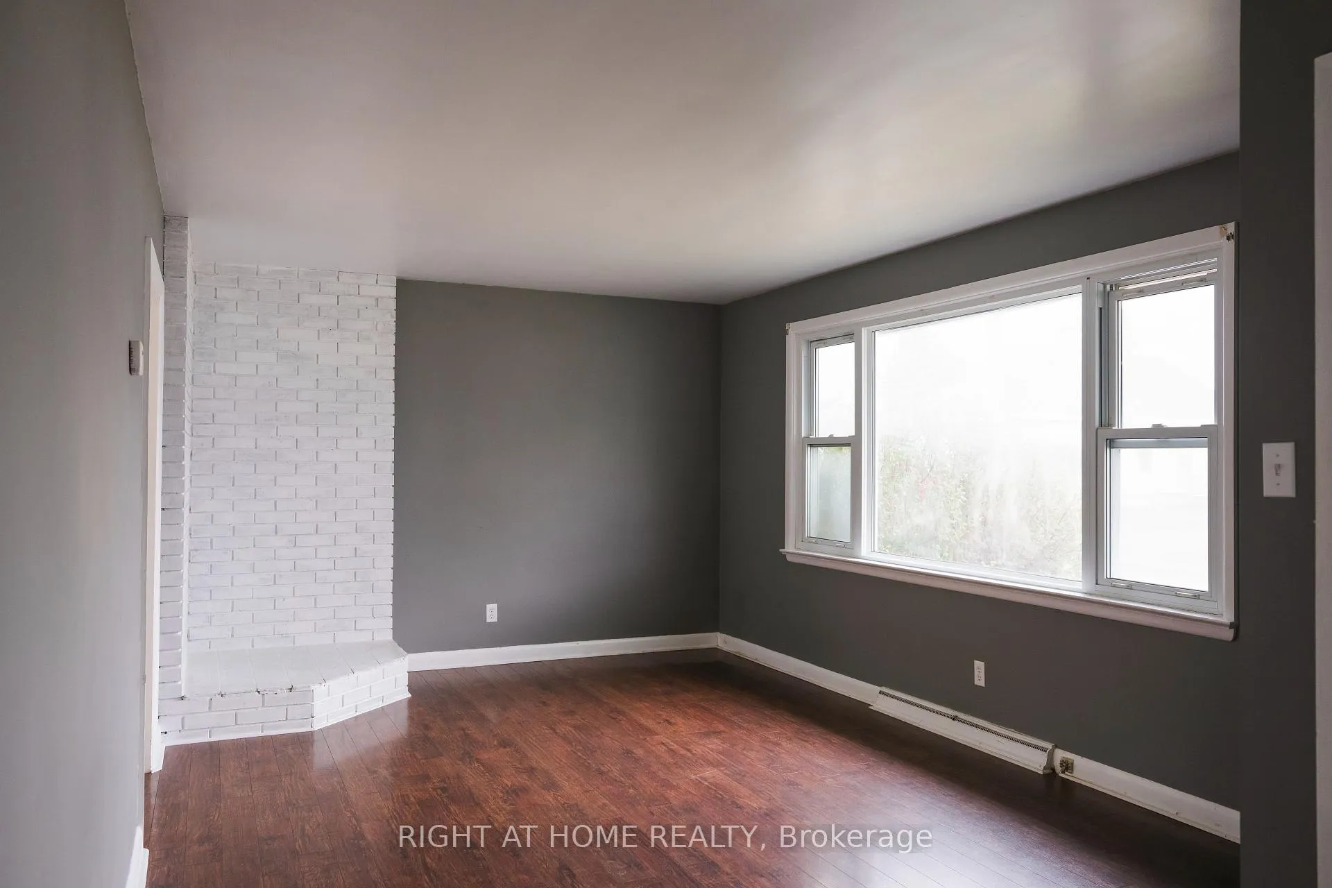 Photo 2 of 111 Landrigan Street, Arnprior — HOMEH