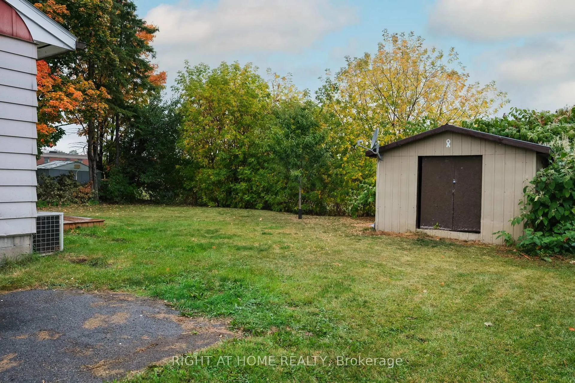 Photo 12 of 111 Landrigan Street, Arnprior — HOMEH
