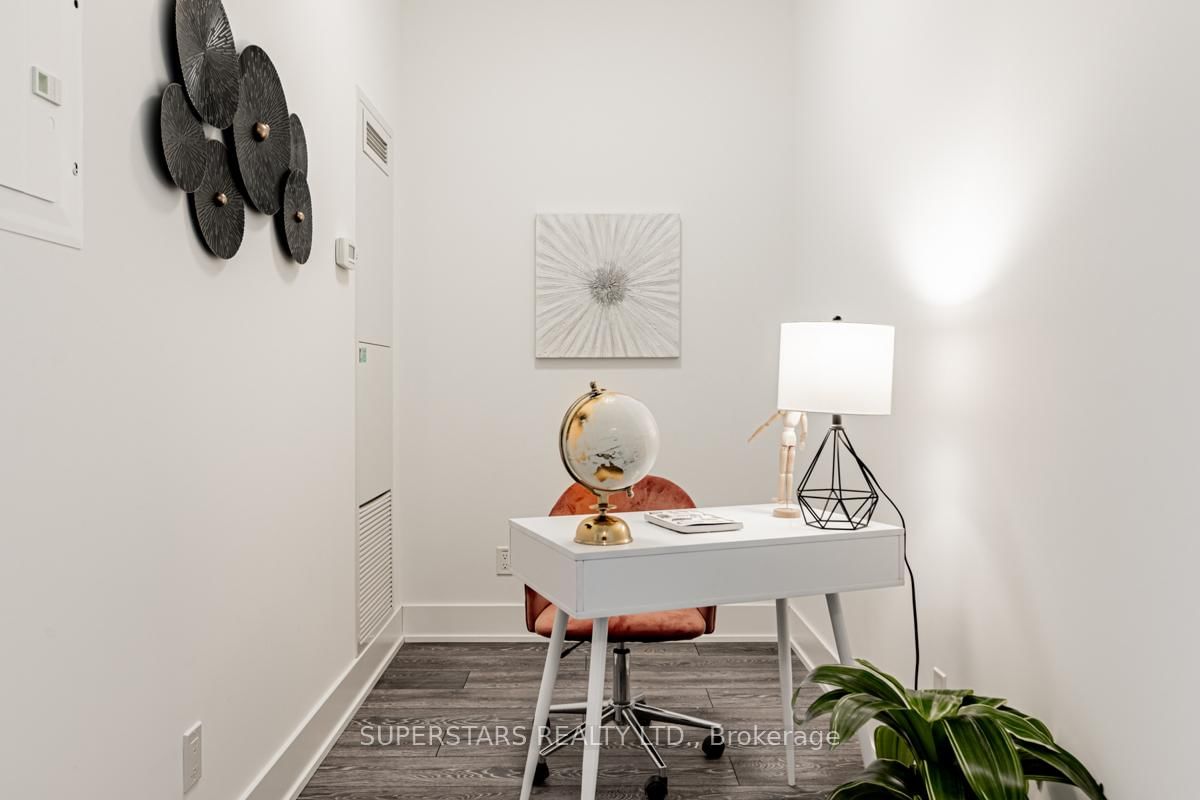Photo 5 of Unit 2613, 403 Church St, Toronto, Church-Yonge Corridor — HOMEH