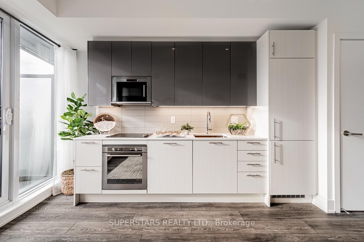 Photo 8 of Unit 2613, 403 Church St, Toronto, Church-Yonge Corridor — HOMEH