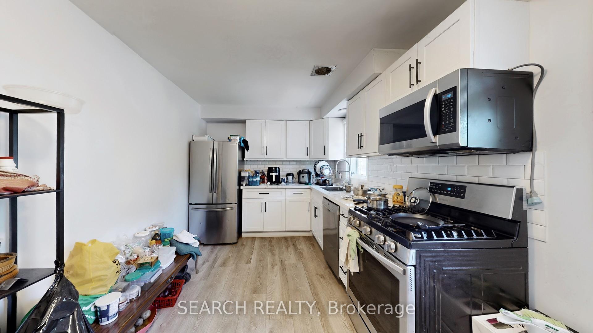 Photo 11 of 152 Weber Street N, Waterloo, Lincoln Heights — HOMEH