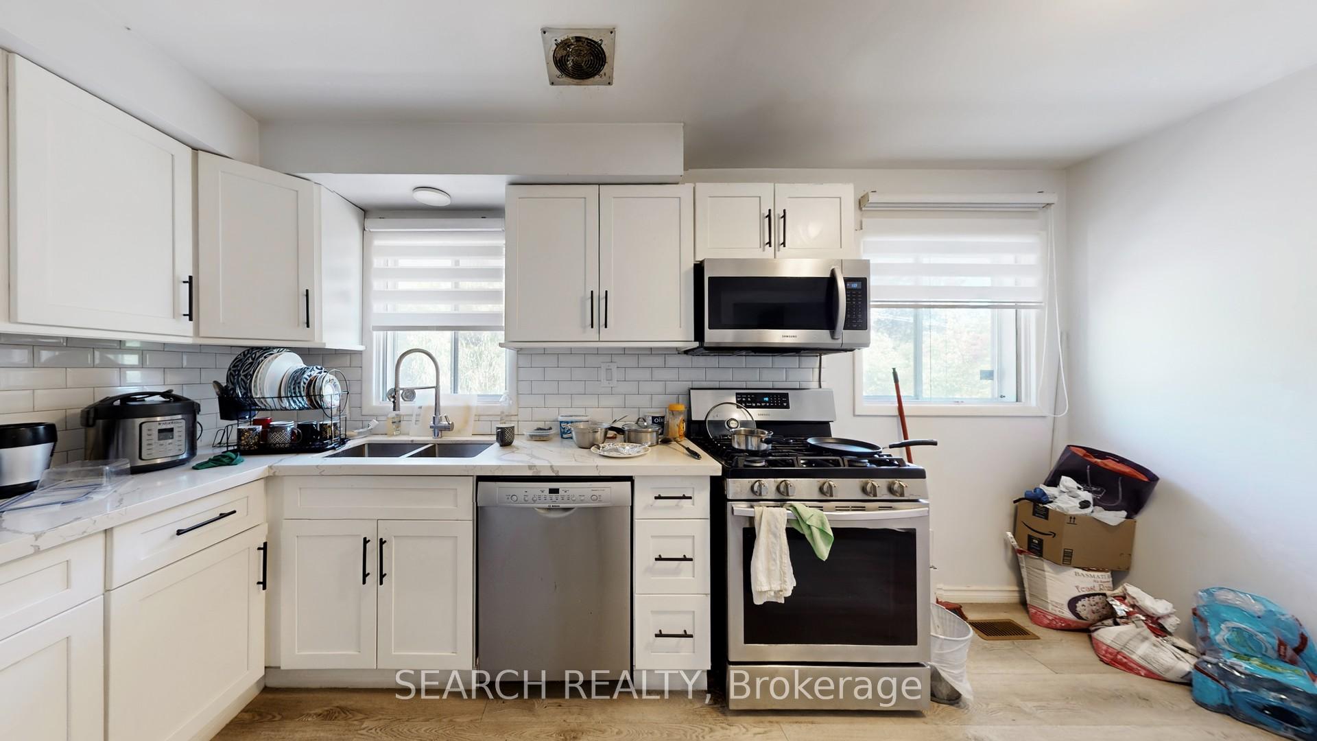 Photo 12 of 152 Weber Street N, Waterloo, Lincoln Heights — HOMEH