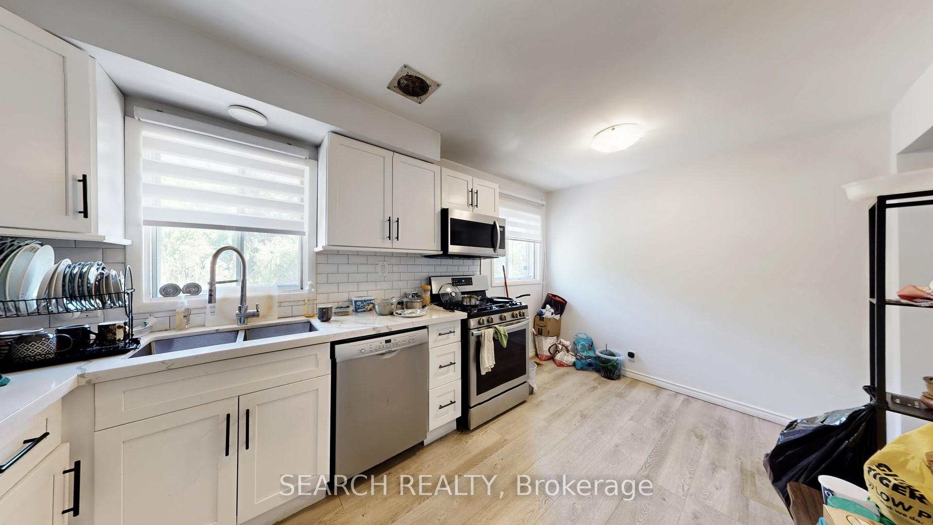 Photo 13 of 152 Weber Street N, Waterloo, Lincoln Heights — HOMEH