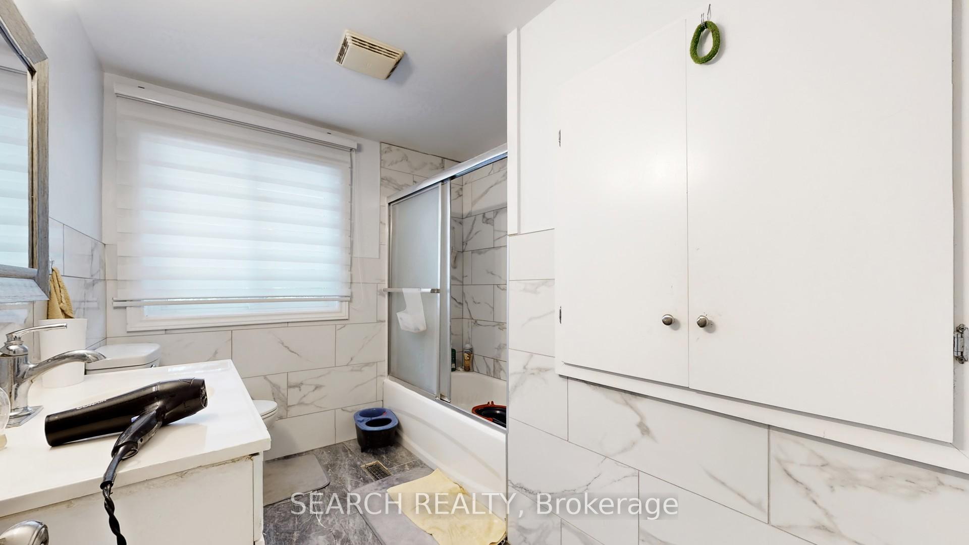 Photo 25 of 152 Weber Street N, Waterloo, Lincoln Heights — HOMEH