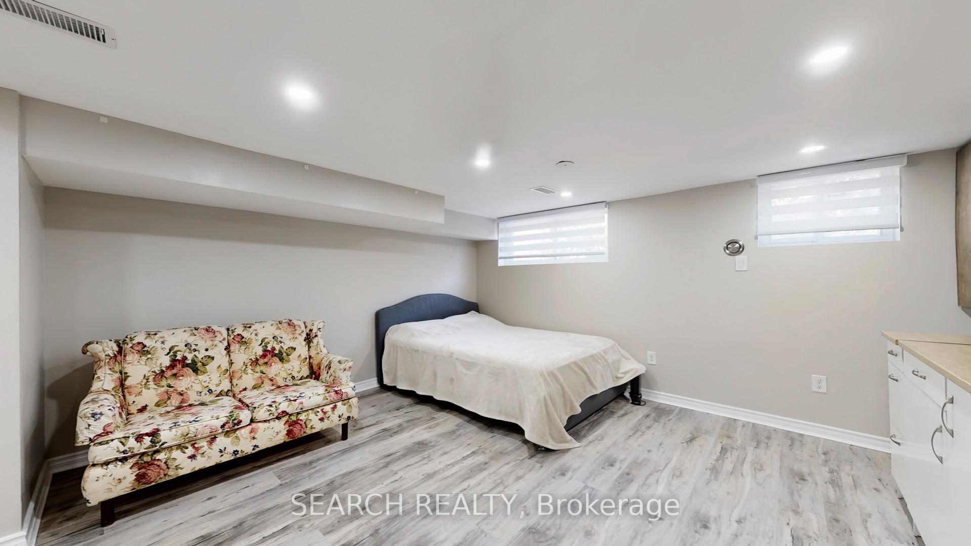 Photo 28 of 152 Weber Street N, Waterloo, Lincoln Heights — HOMEH
