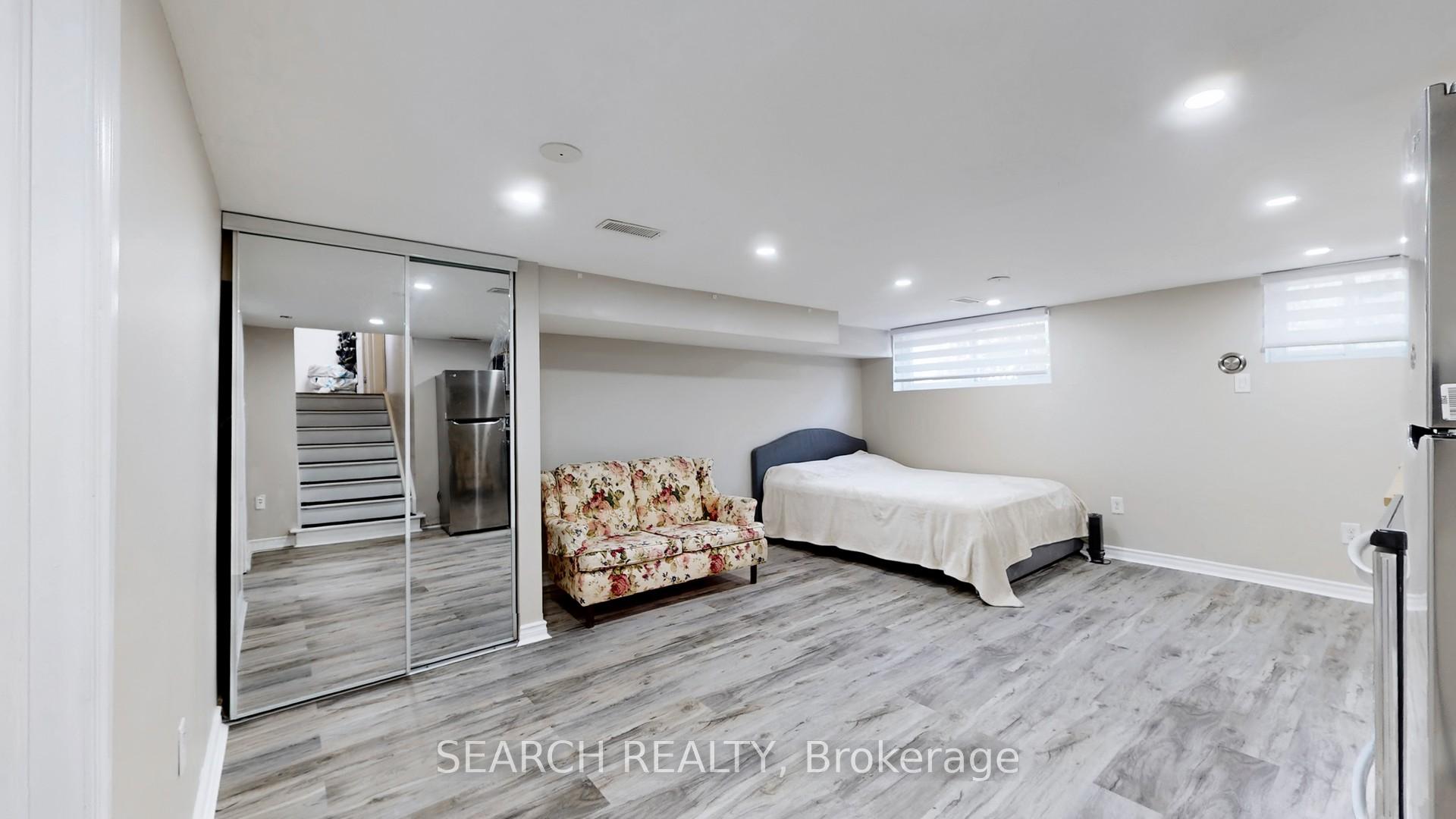 Photo 32 of 152 Weber Street N, Waterloo, Lincoln Heights — HOMEH