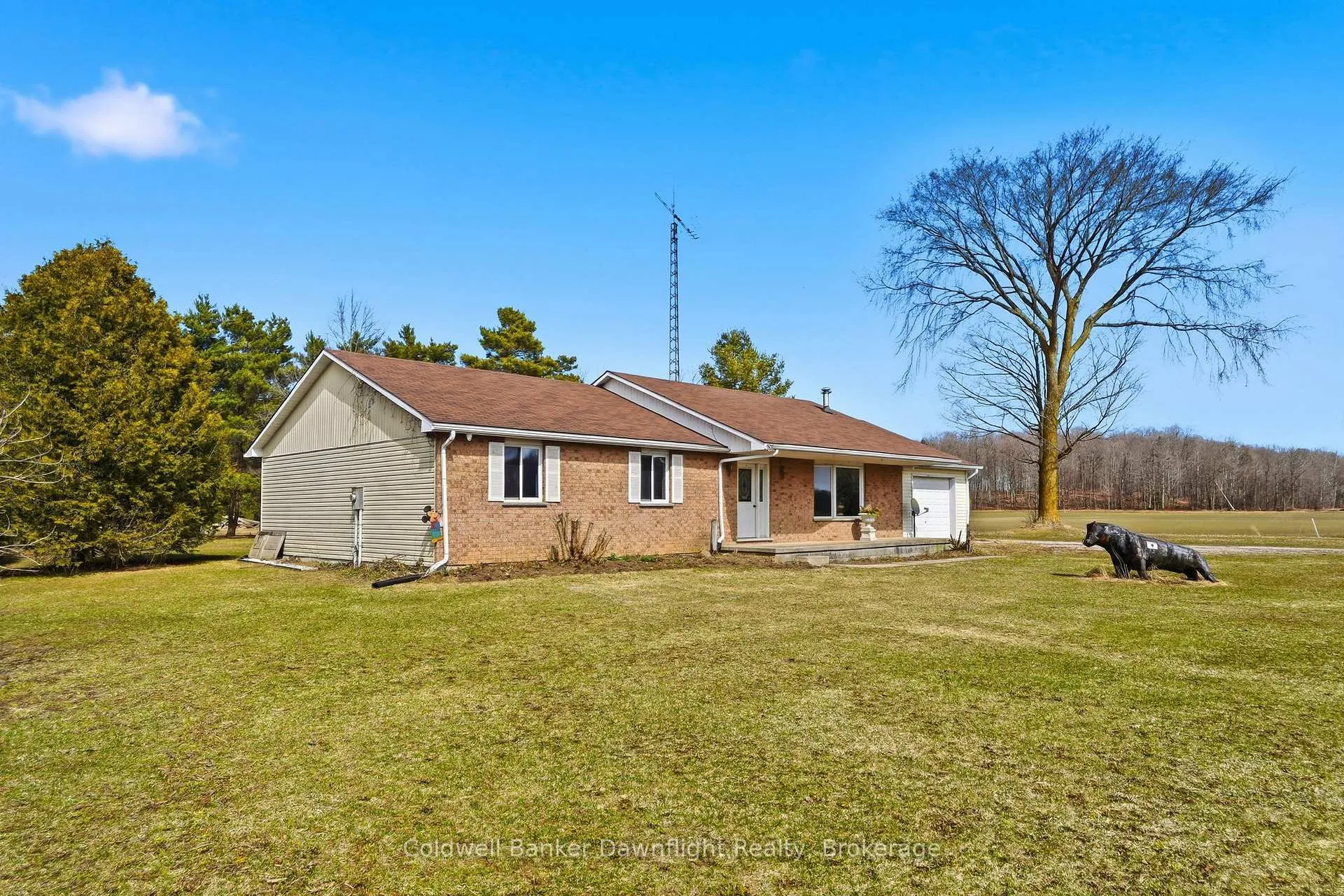 Photo 5 of 38130 Maitland Block Road, Central Huron, Hullett — HOMEH