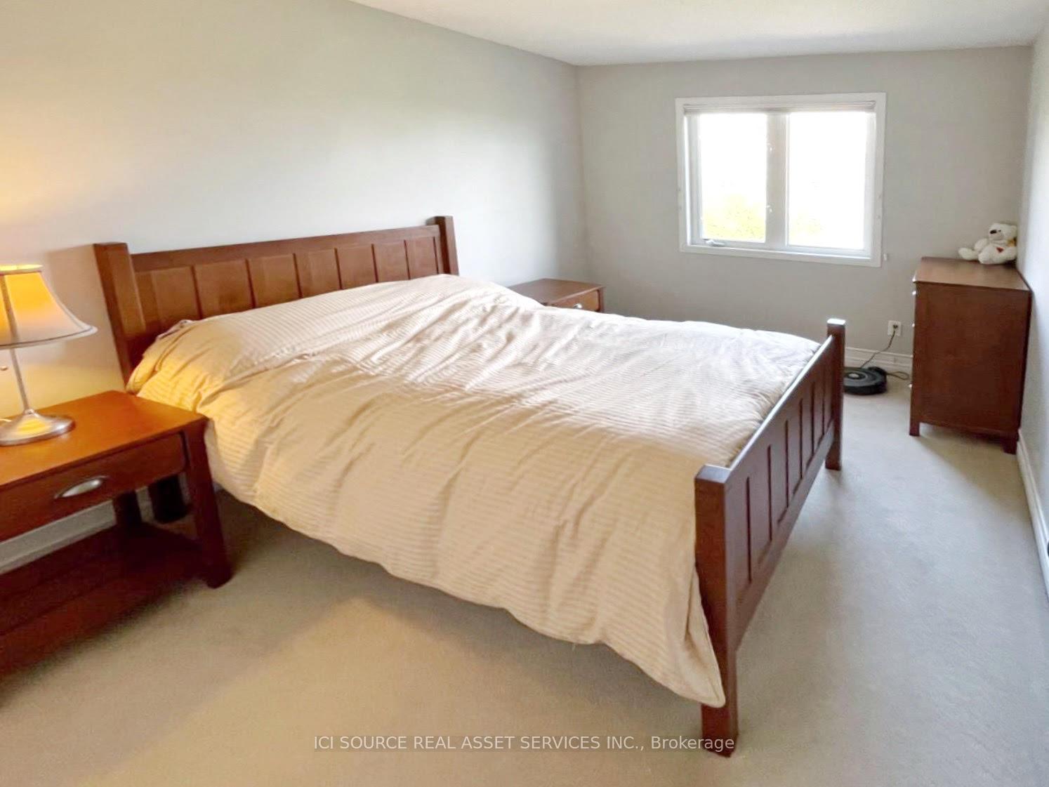 Photo 12 of 5 Great Oak Private, Ottawa, Riverview Park — HOMEH