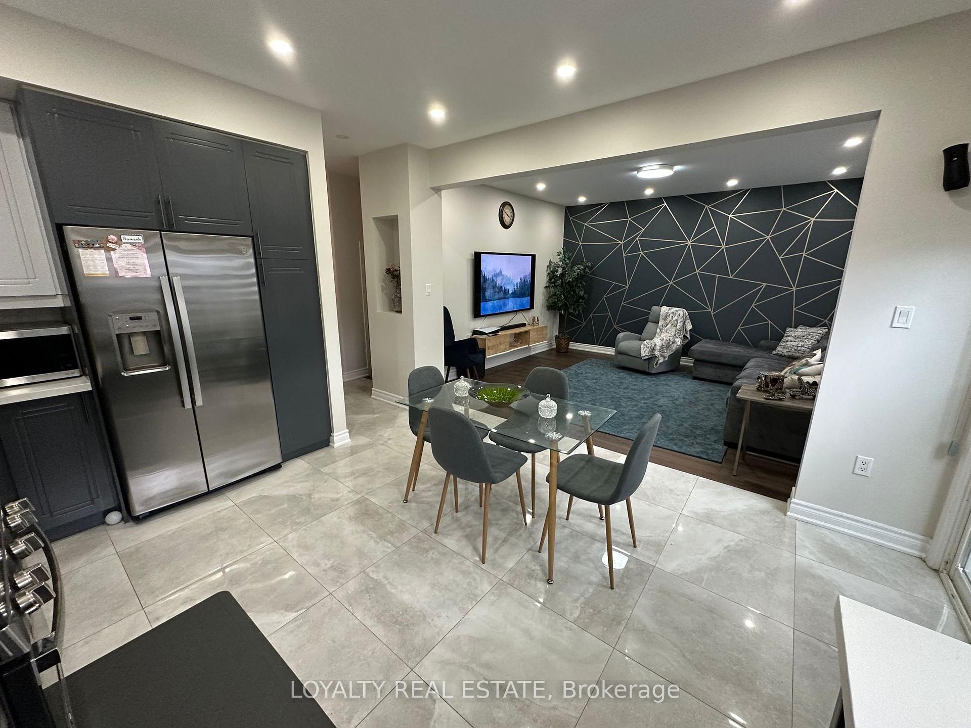 Photo 8 of 3 Shepstone Drive, Ajax, Northeast Ajax — HOMEH