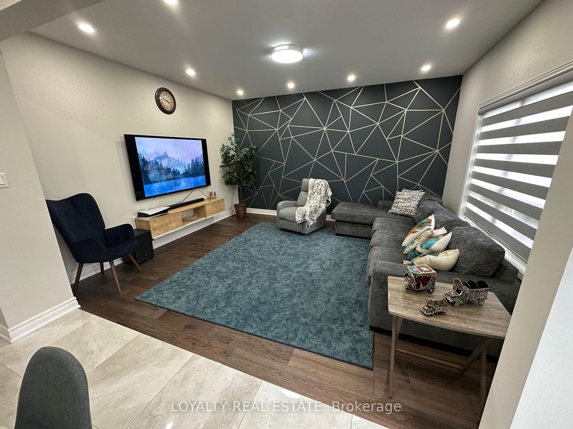 Photo 10 of 3 Shepstone Drive, Ajax, Northeast Ajax — HOMEH