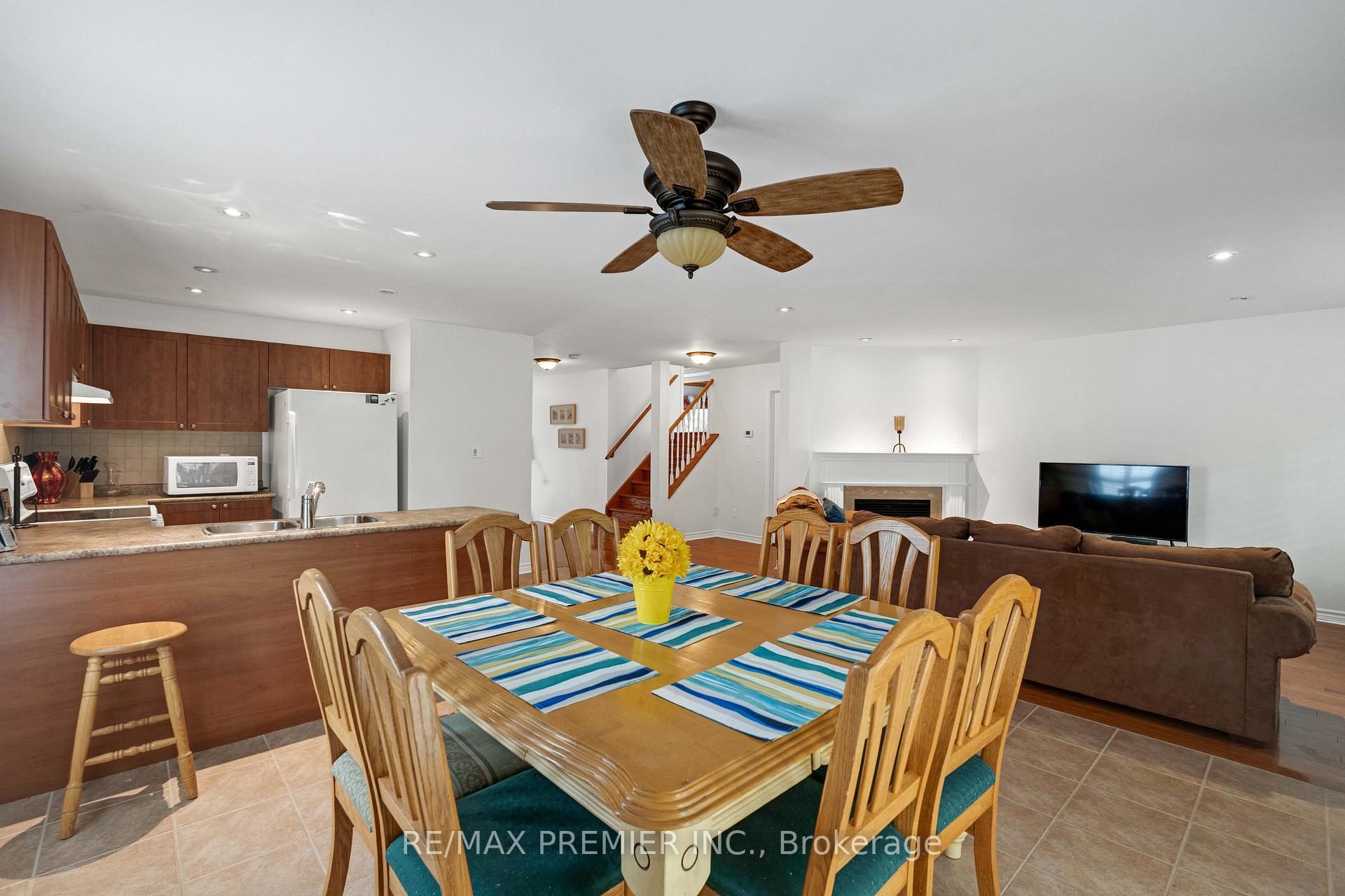 Photo 12 of 6 Rose Valley Way, Wasaga Beach — HOMEH