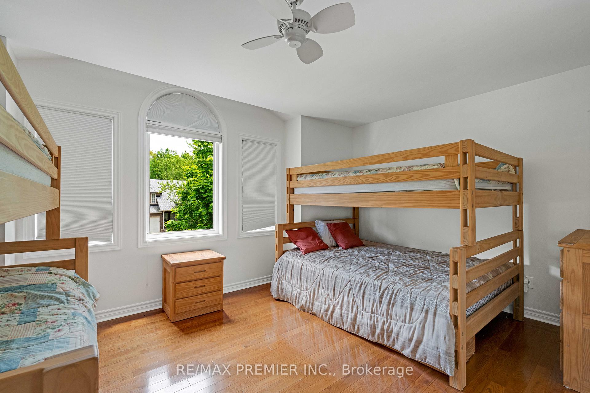 Photo 20 of 6 Rose Valley Way, Wasaga Beach — HOMEH