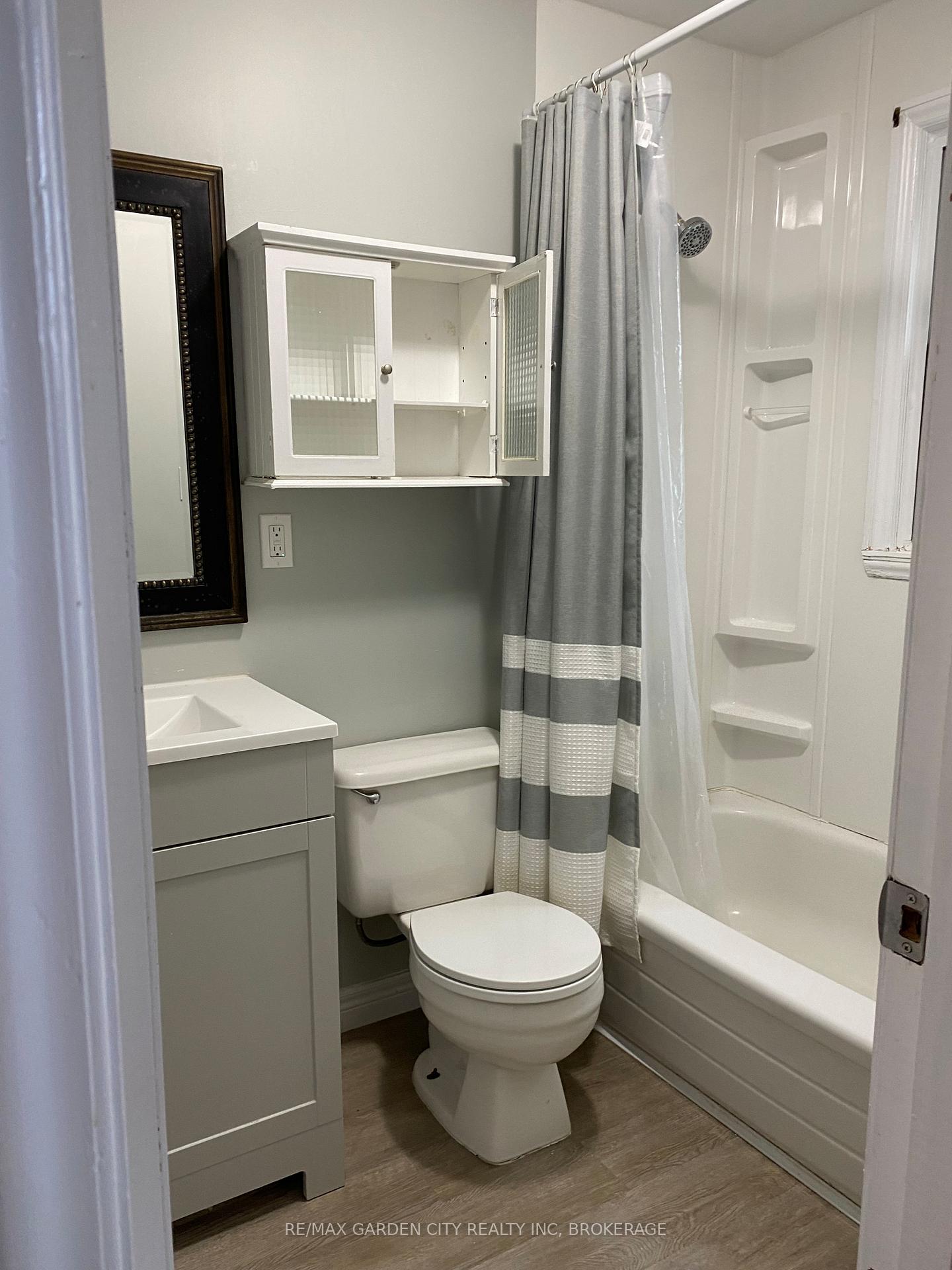 Photo 5 of Unit 3, 131 Lyons Avenue, Welland, Lincoln/Crowland — HOMEH