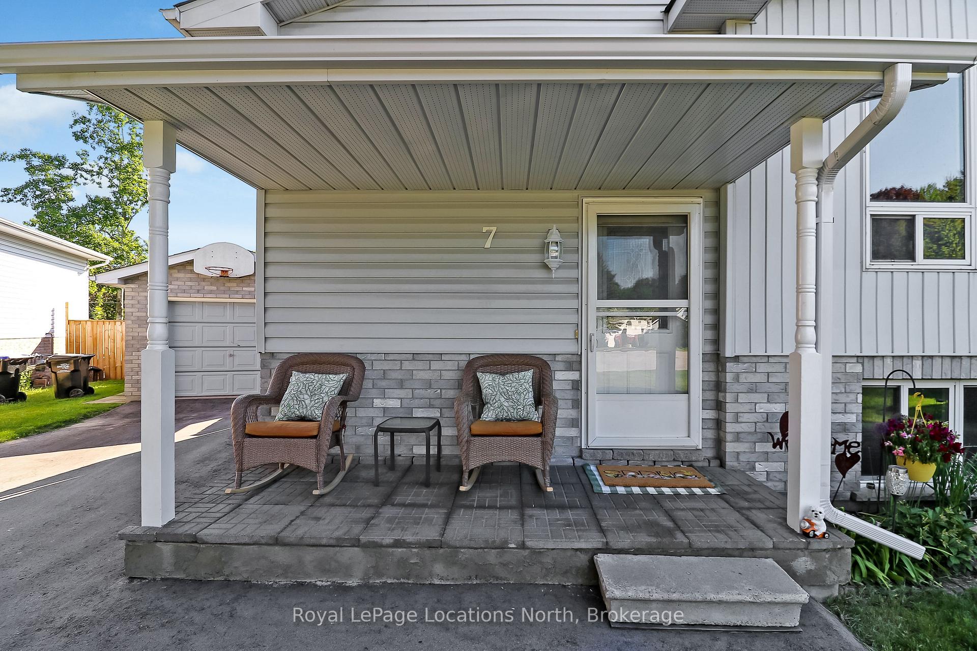 Photo 1 of 7 Myrtle Lynn Place, Wasaga Beach — HOMEH