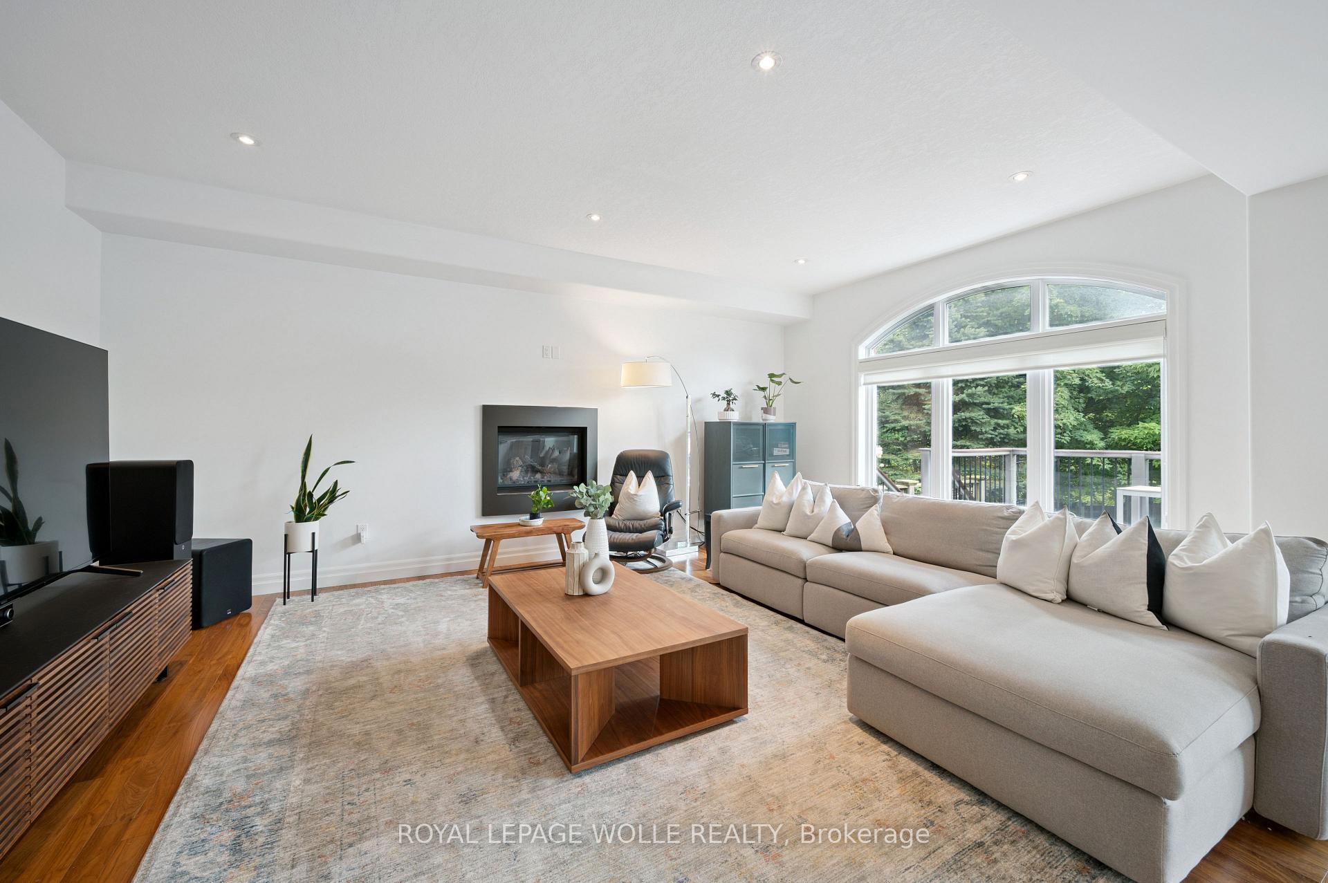 Photo 16 of 383 Red Osier Road, Waterloo — HOMEH