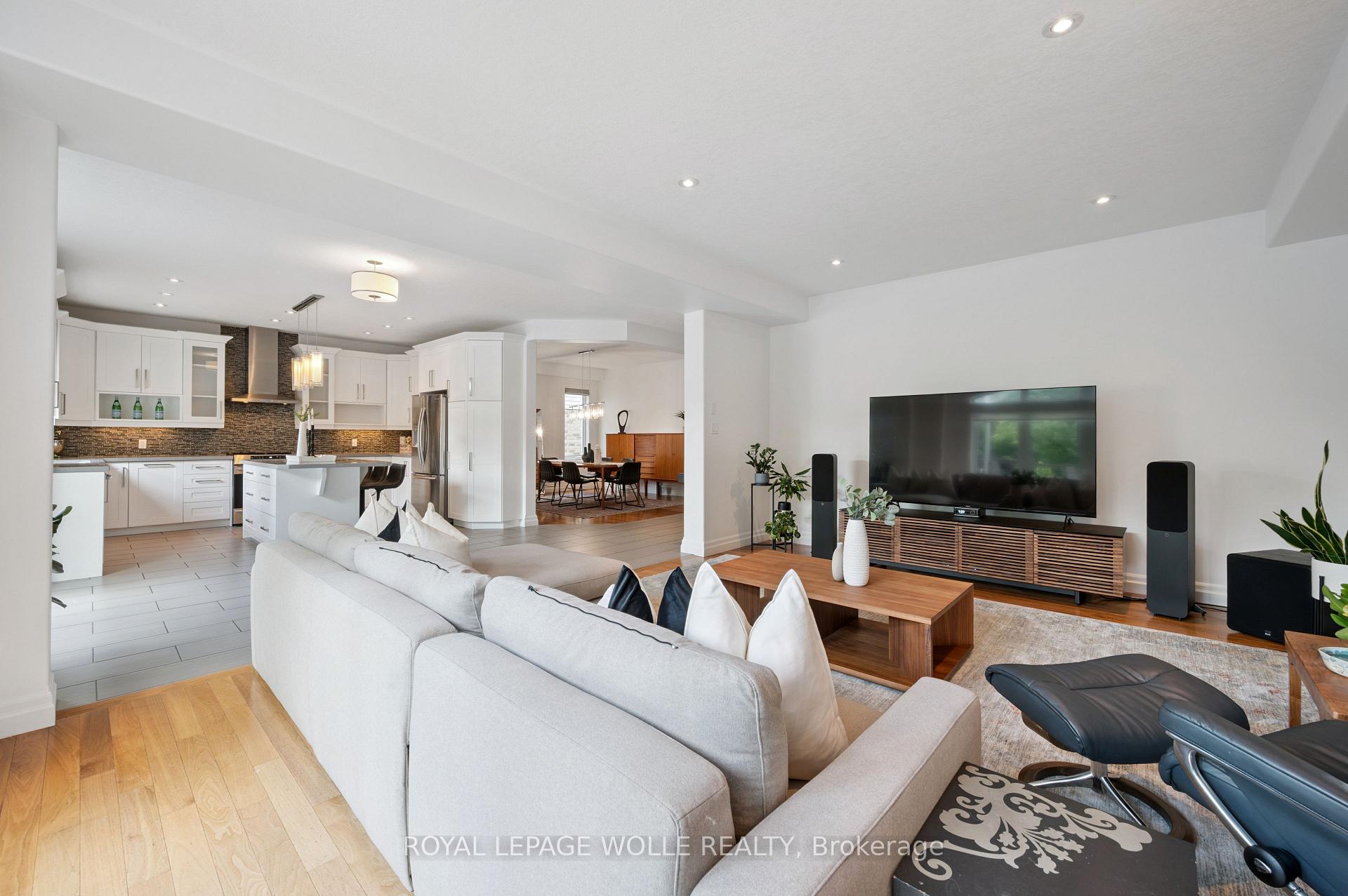 Photo 17 of 383 Red Osier Road, Waterloo — HOMEH