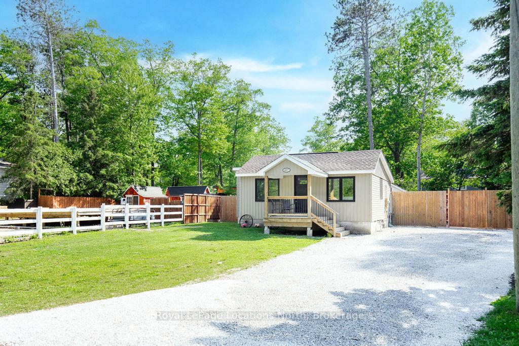 Photo 2 of 497 Oxbow Park Drive, Wasaga Beach — HOMEH