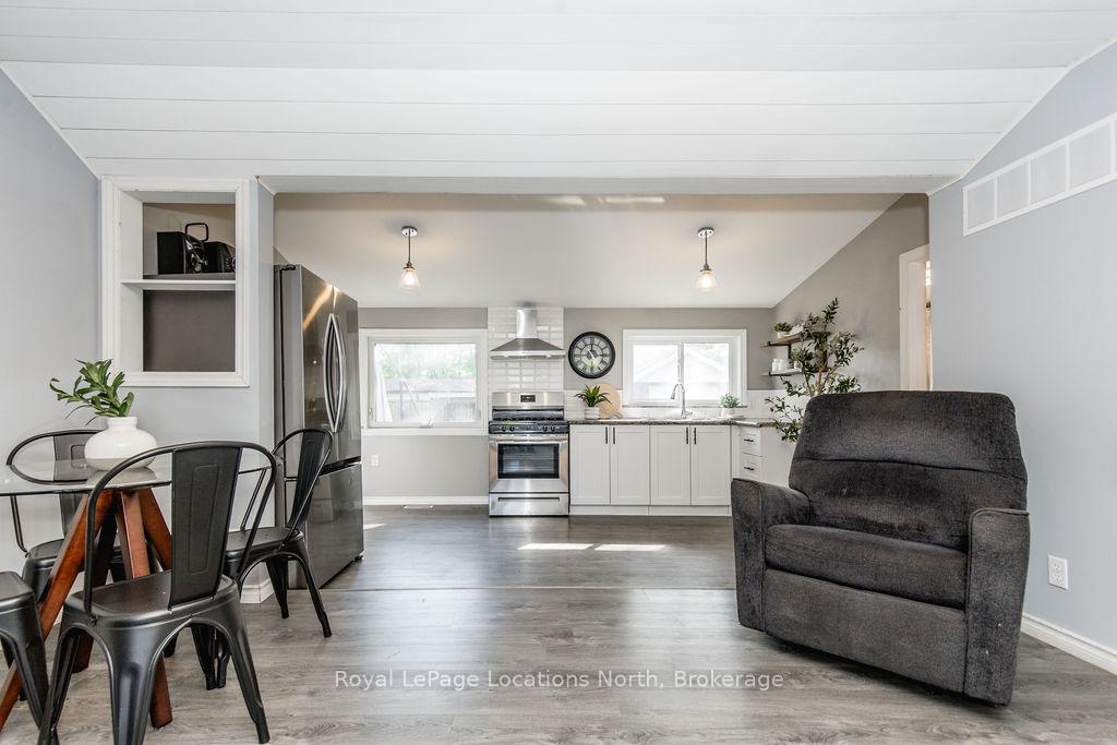 Photo 7 of 497 Oxbow Park Drive, Wasaga Beach — HOMEH