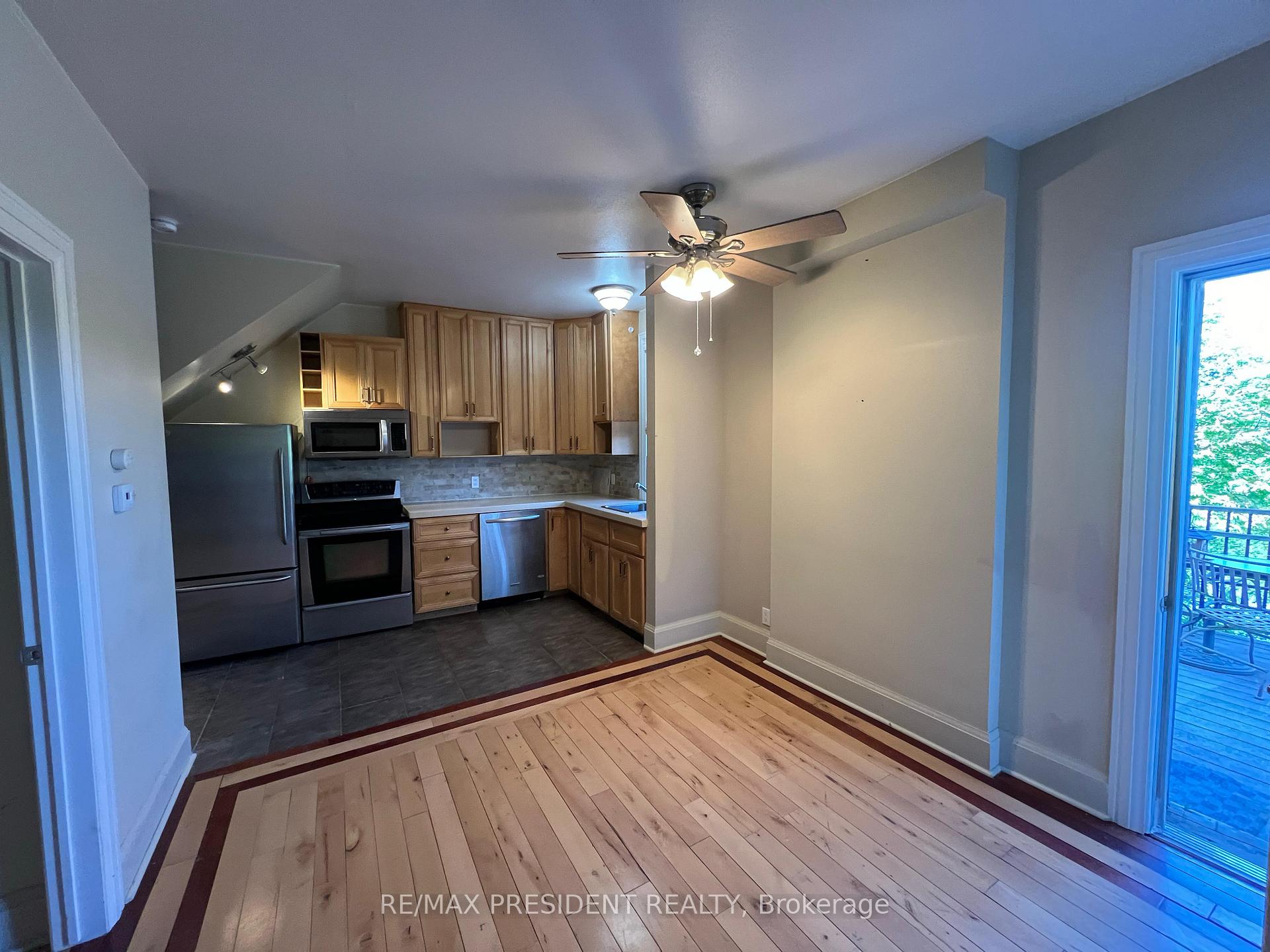 Photo 10 of Unit 2, 166 st george Street, West Perth, Mitchell — HOMEH