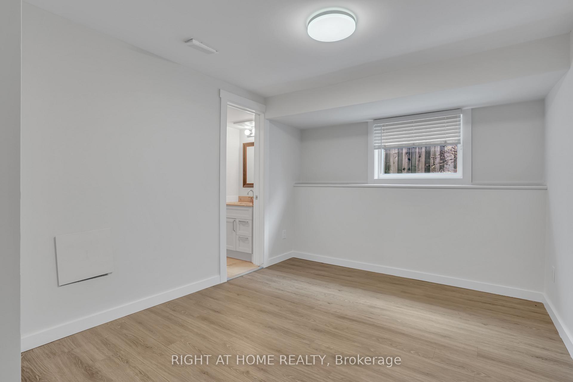 Photo 19 of 192 Edgehill (Lower) Drive, Barrie, 400 North — HOMEH
