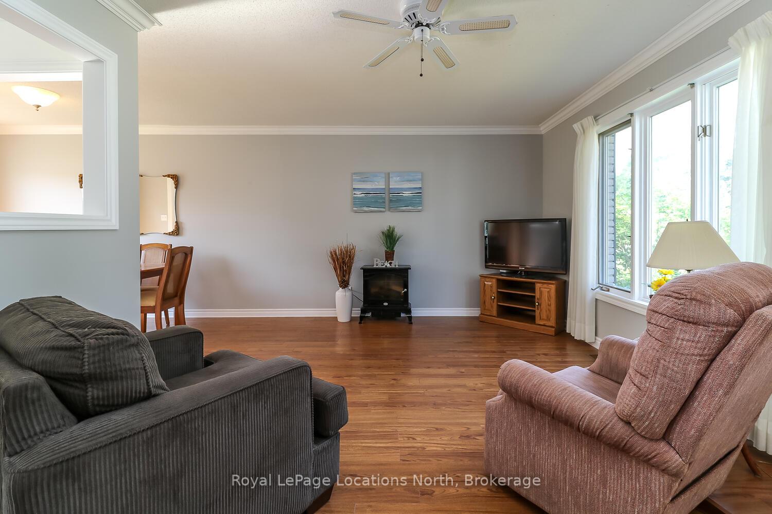 Photo 12 of 29 Innisbrook Drive, Wasaga Beach — HOMEH
