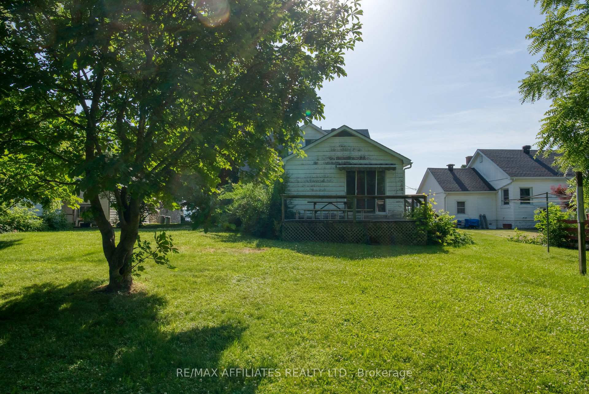 Photo 8 of 42 Main Street W, Westport — HOMEH