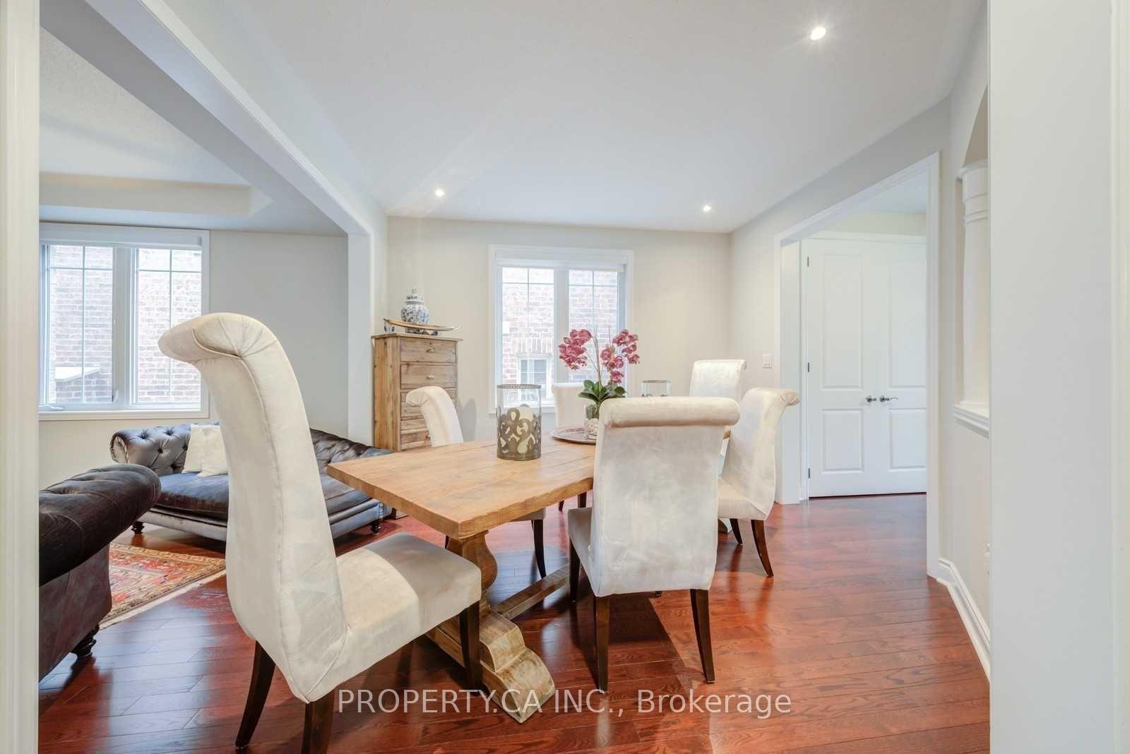 Photo 3 of 552 Valley Vista Drive, Vaughan, Patterson — HOMEH