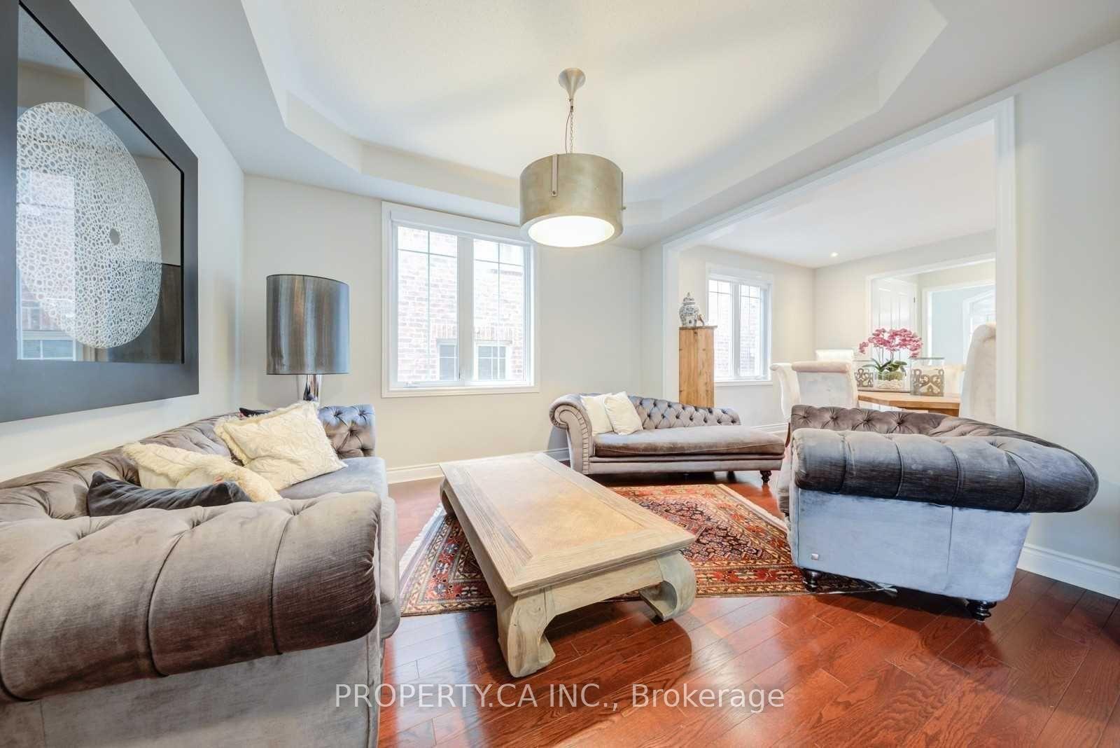 Photo 4 of 552 Valley Vista Drive, Vaughan, Patterson — HOMEH