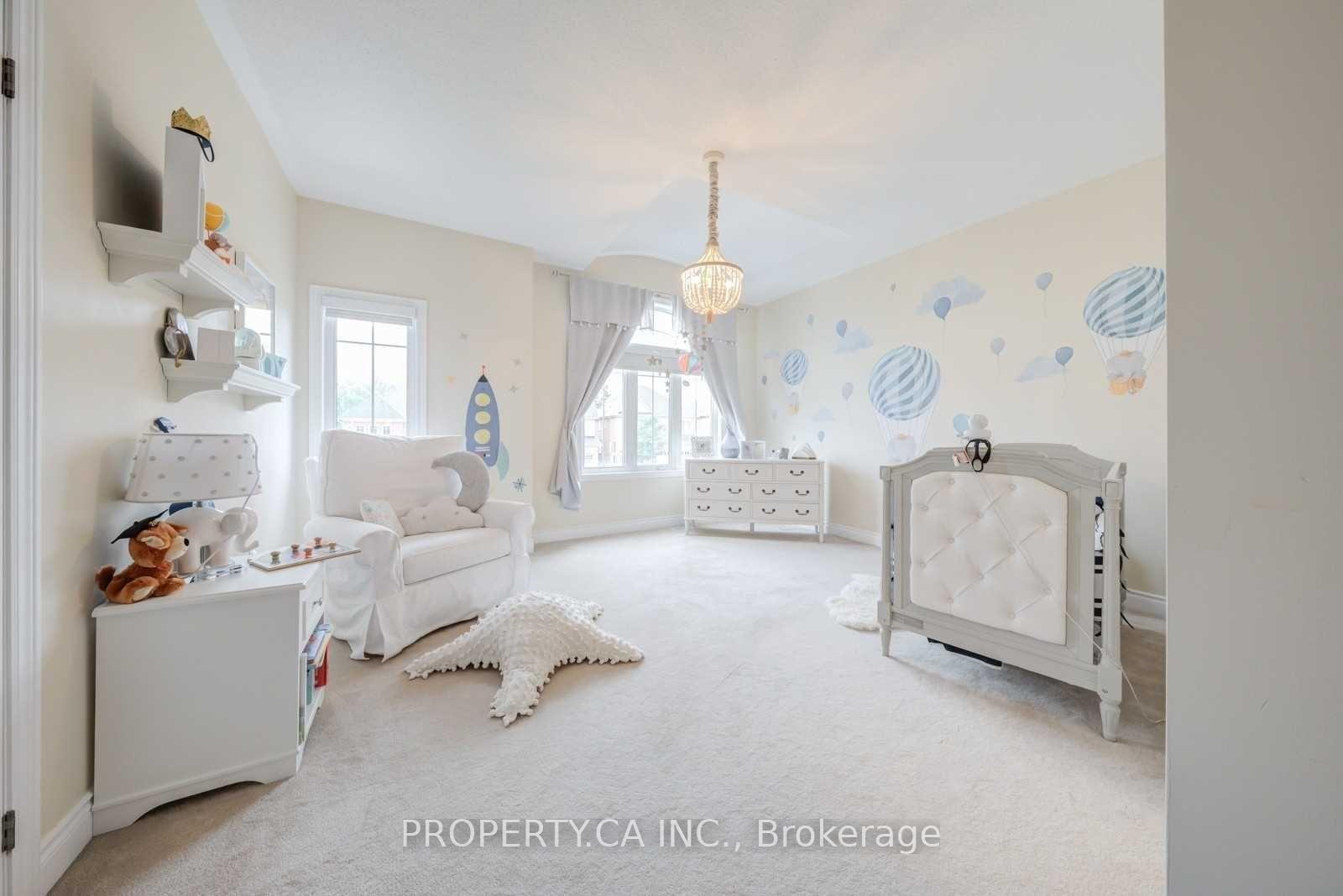 Photo 12 of 552 Valley Vista Drive, Vaughan, Patterson — HOMEH